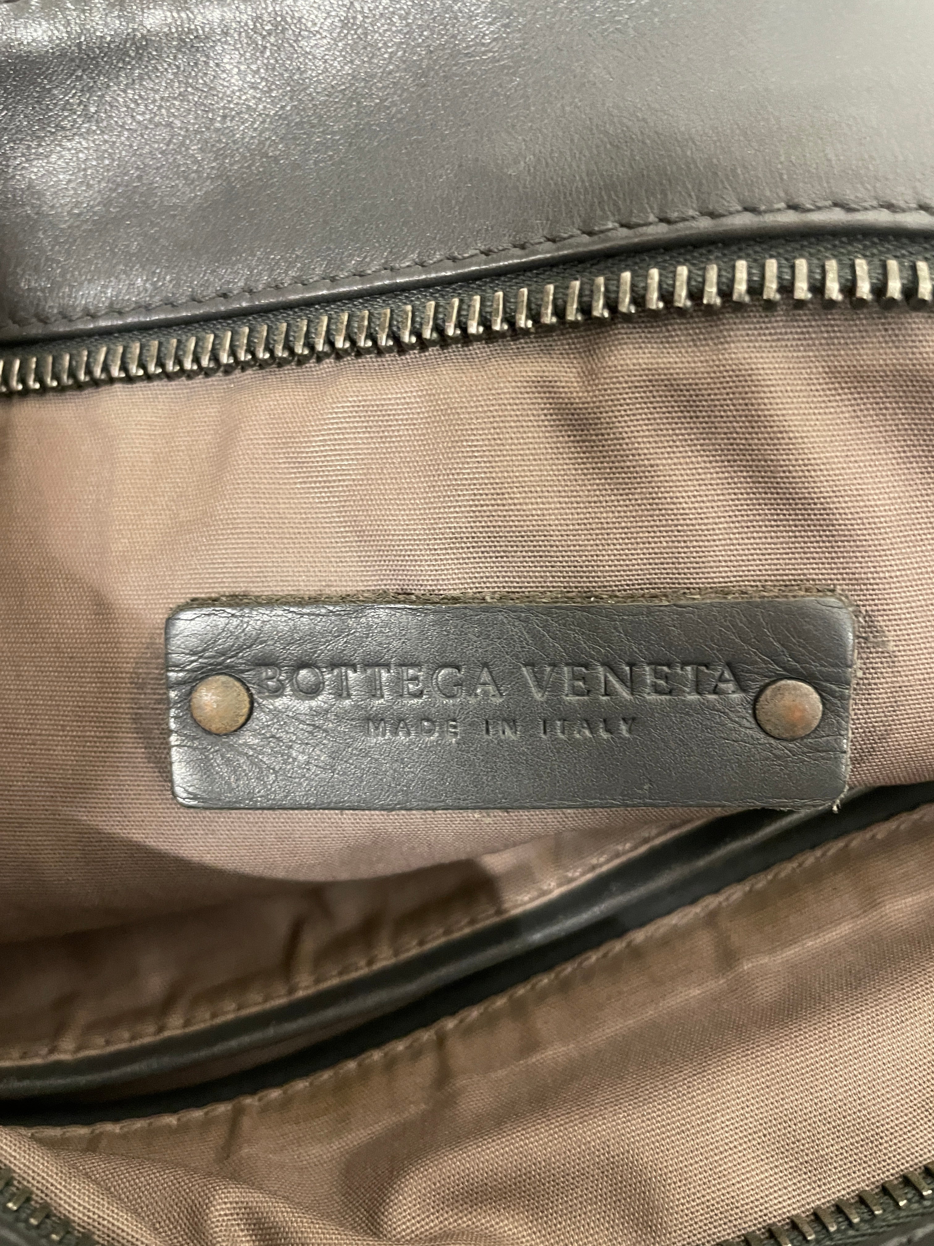 BOTTEGA VENETA/Cross Body Bag/Leather/GRY/DC4RWJ view 3