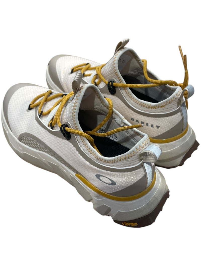 OAKLEY/Low-Sneakers/US 6.5/IVR/