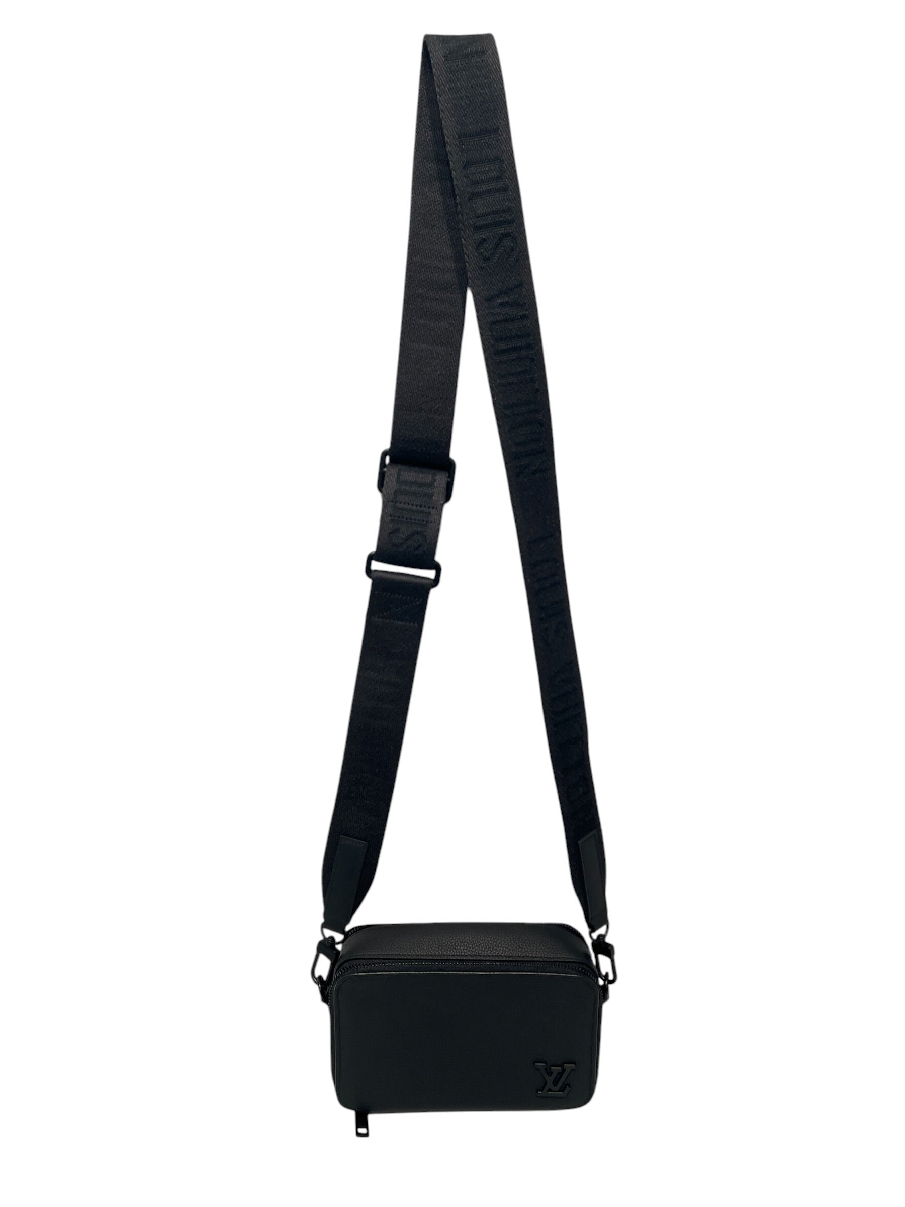 LOUIS VUITTON/Cross Body Bag/Leather/BLK/alpha wearable wallet view 1