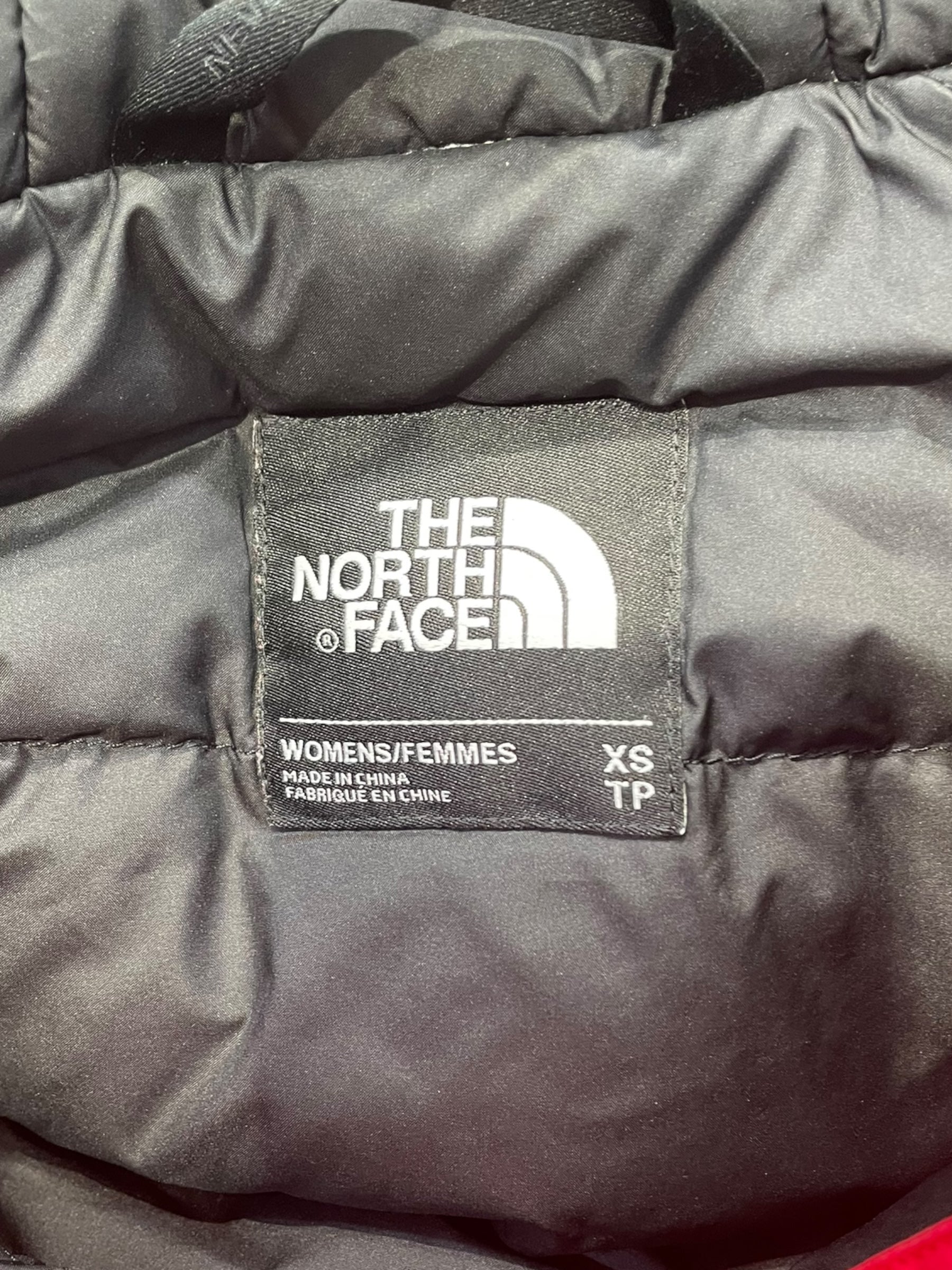 THE NORTH FACE/Puffer Jkt/XS/RED/FUR LINED HOOD WITH BUTTONS view 3