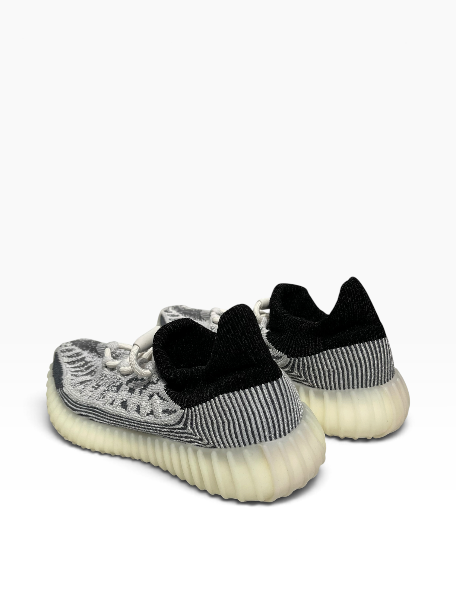 YEEZY/Low-Sneakers/US 5.5/All Over Print/GRY/YZY 350 V2 CMPCT view 2