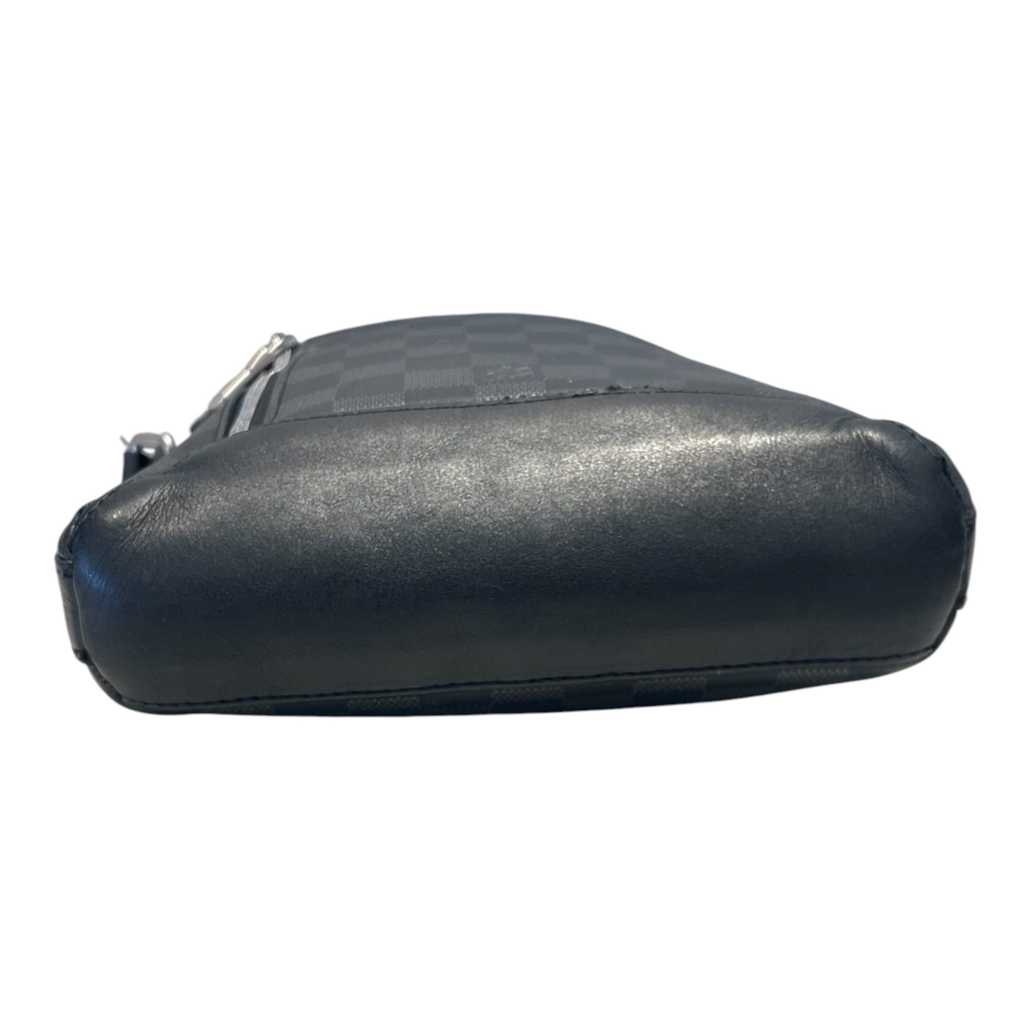 LOUIS VUITTON/Cross Body Bag/Leather/BLK/Damier Infini Discovry view 3