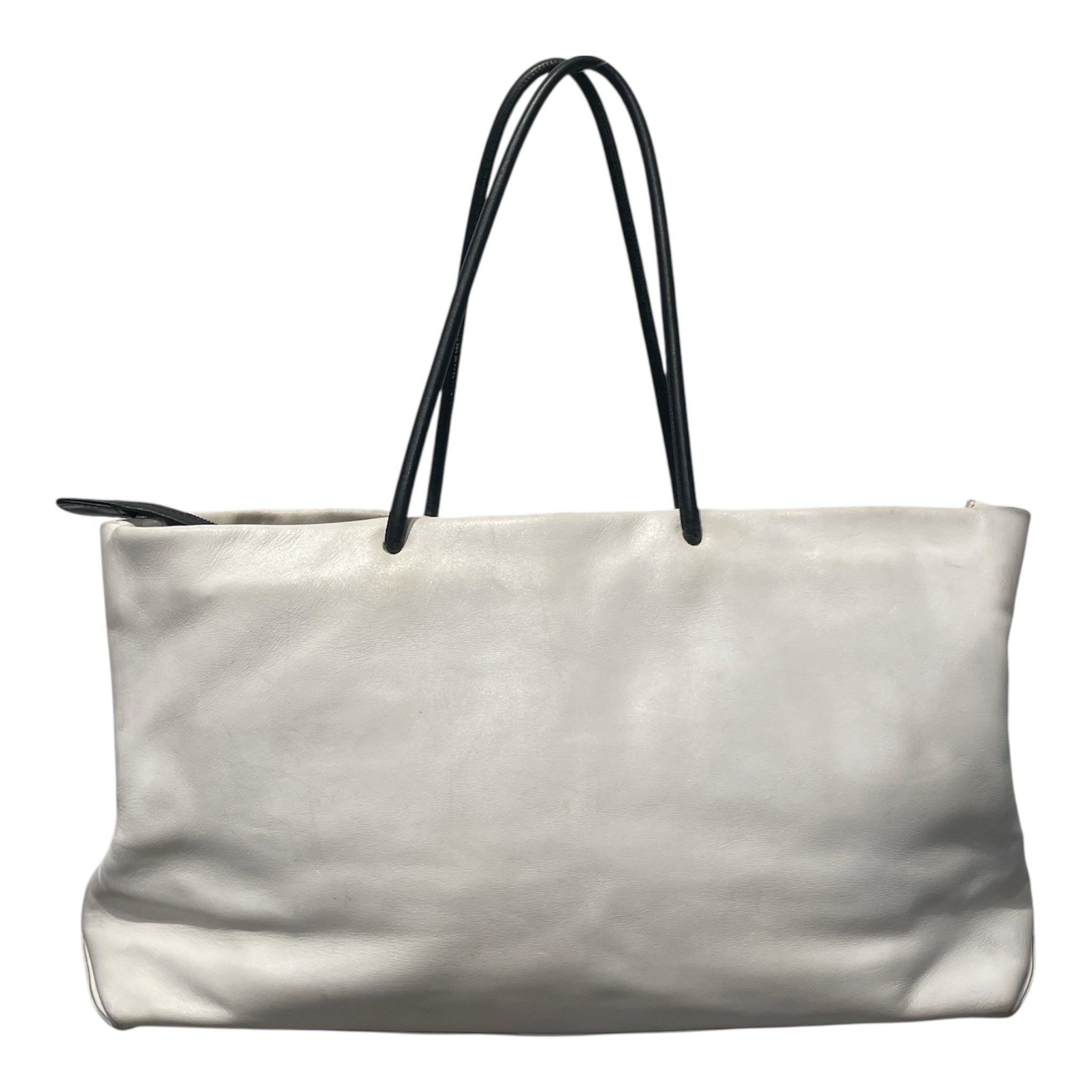CHANEL/Bag/Leather/WHT/31 RUE CAMBON TOTE view 2