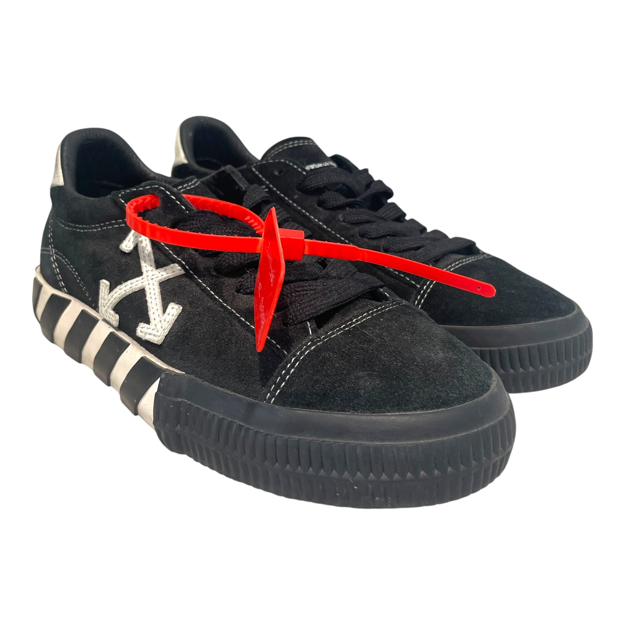 OFF-WHITE/Low-Sneakers/EU 38/Cotton/BLK/Arrow Vulcanized view 1