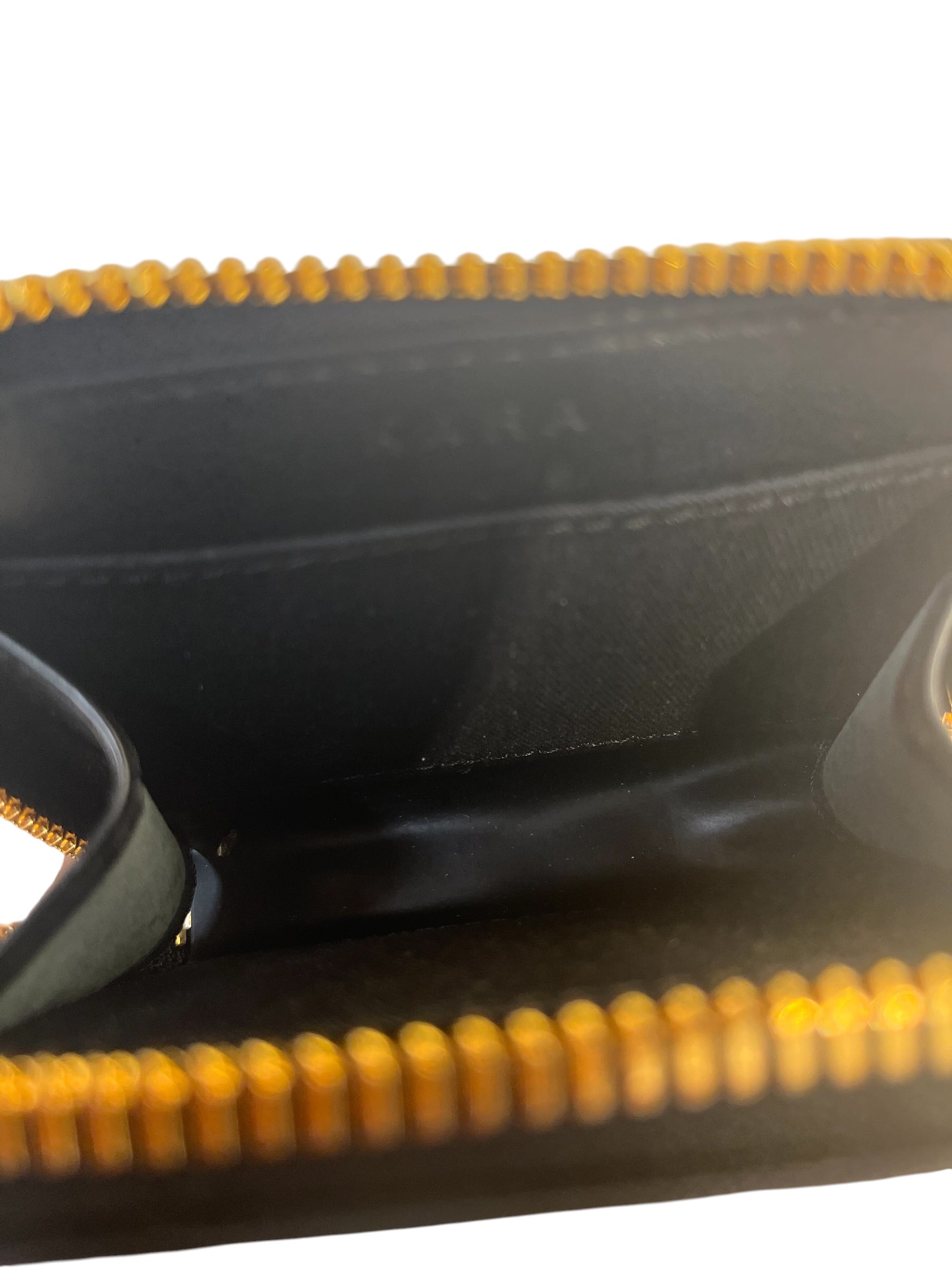 KARA/Fanny Pack/Leather/BLK/VVS BUSSDOWN view 3