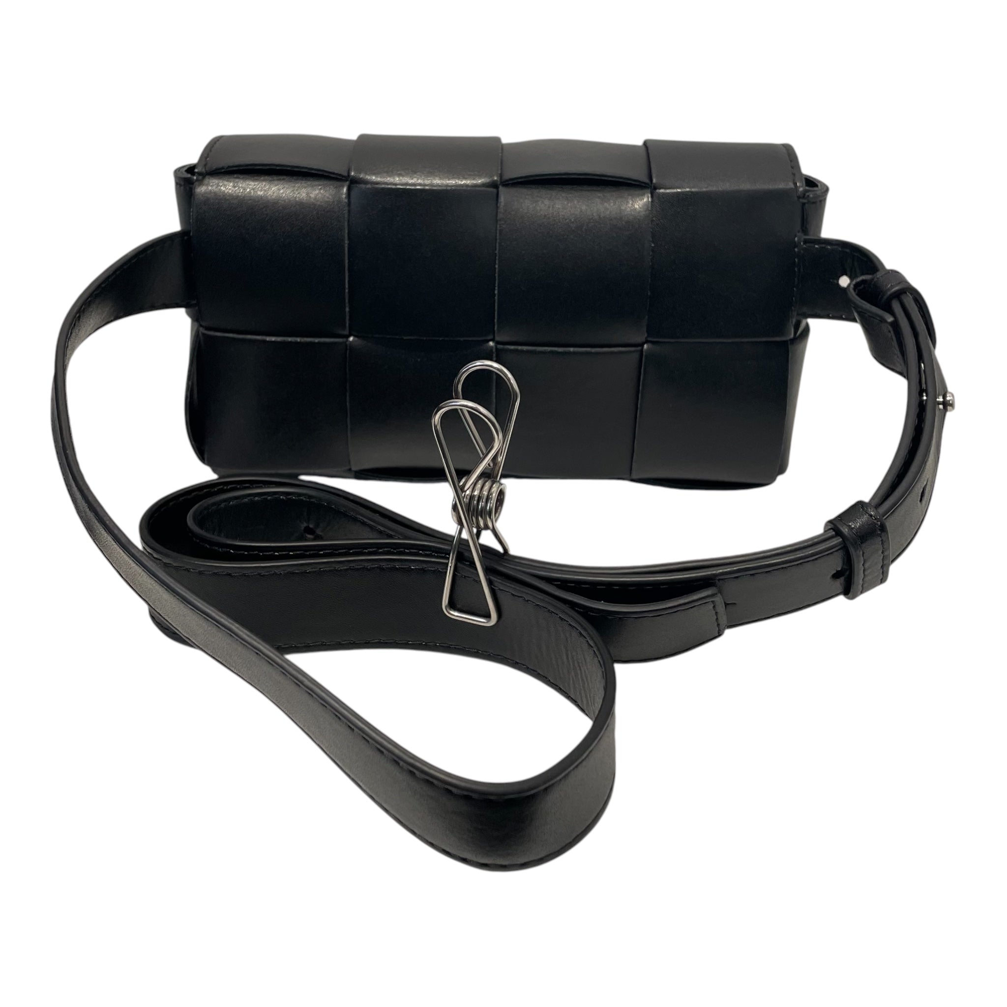 BOTTEGA VENETA/Cross Body Bag/Leather/BLK/blk waist bag view 2