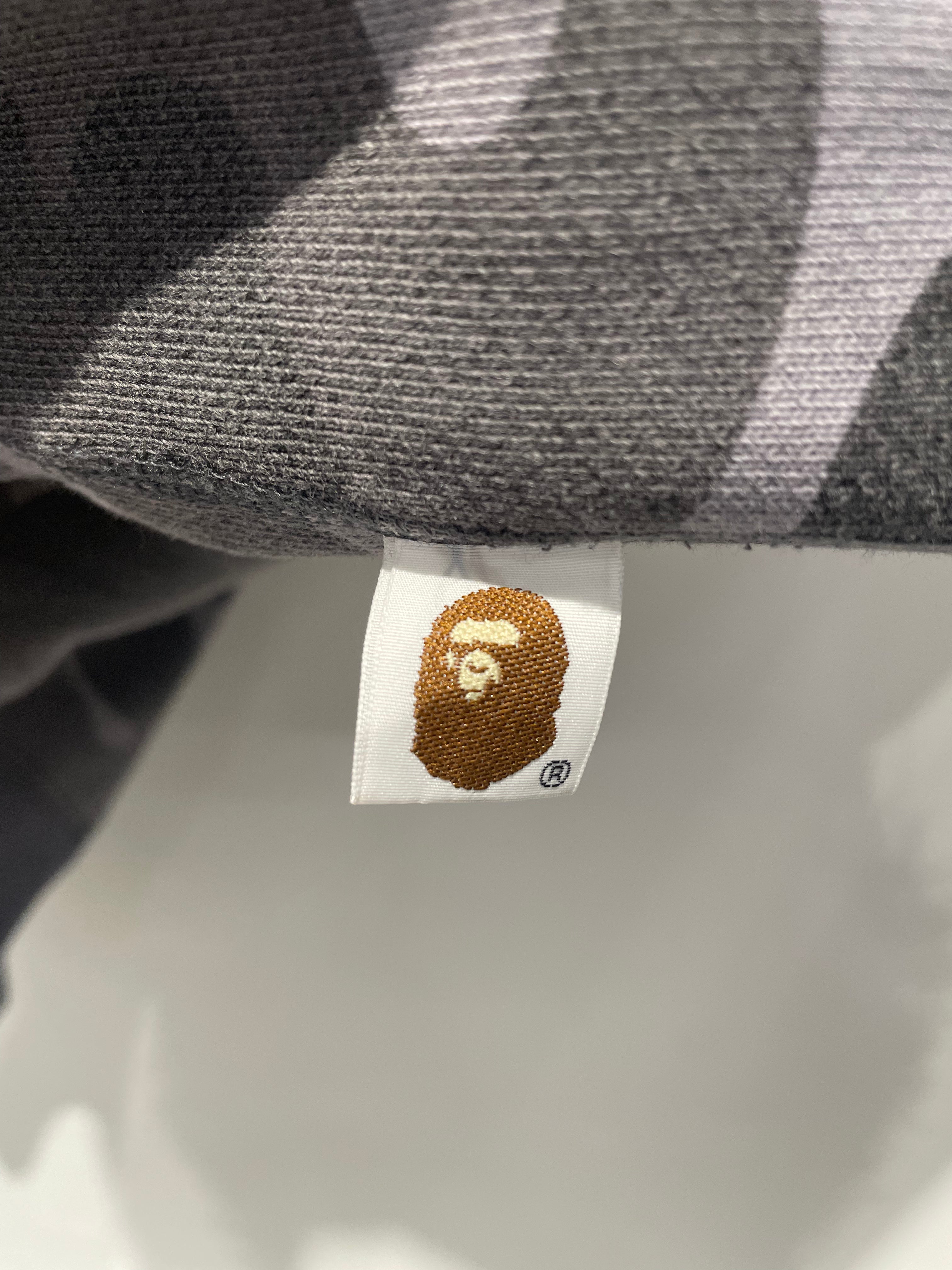 A BATHING APE/Zip Up Hoodie/M/Camouflage/Cotton/GRY/Sleeveless Camo Zip Up view 3