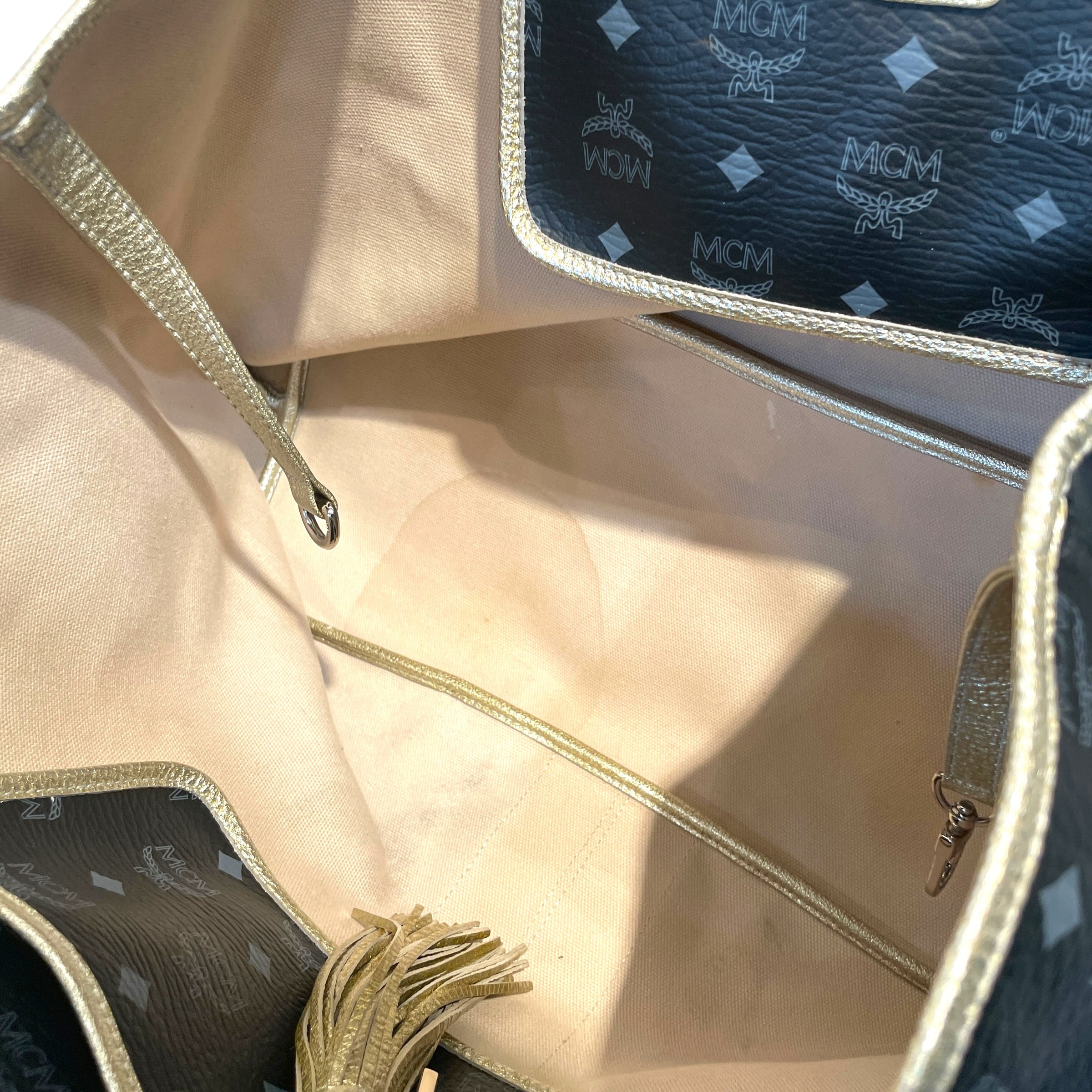 MCM/Tote Bag/Monogram/Leather/BLK/Lion Monogram TOte view 5