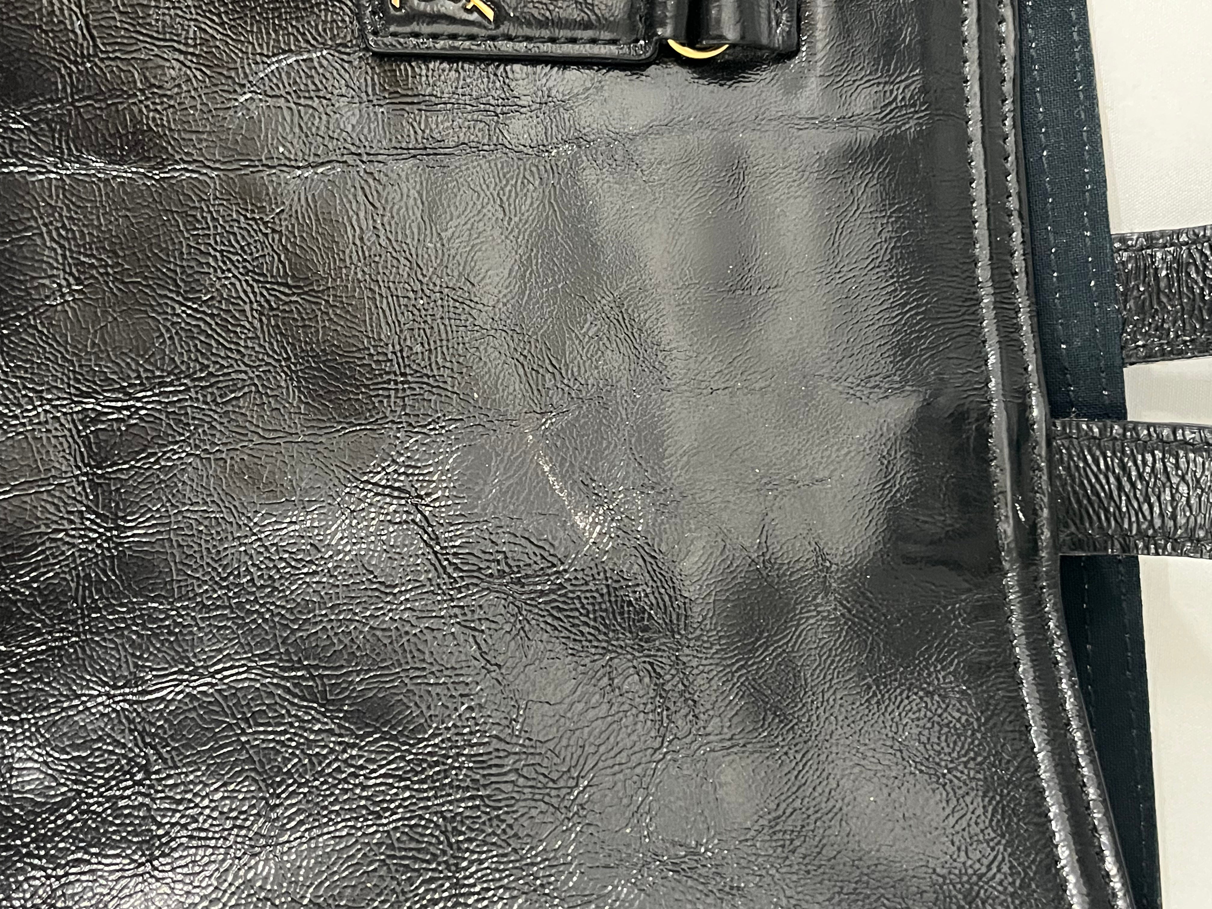 YVES SAINT LAURENT/Tote Bag/Leather/BLK/PATENT LEATHER TOTE view 4