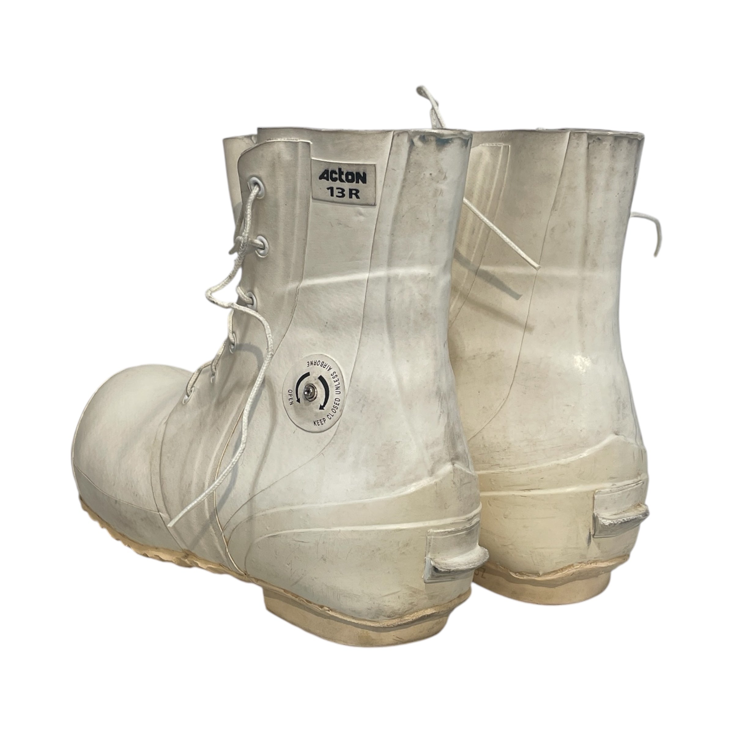 Acton/Boots/US 13/WHT/Military Mickey Mouse Barrier view 2