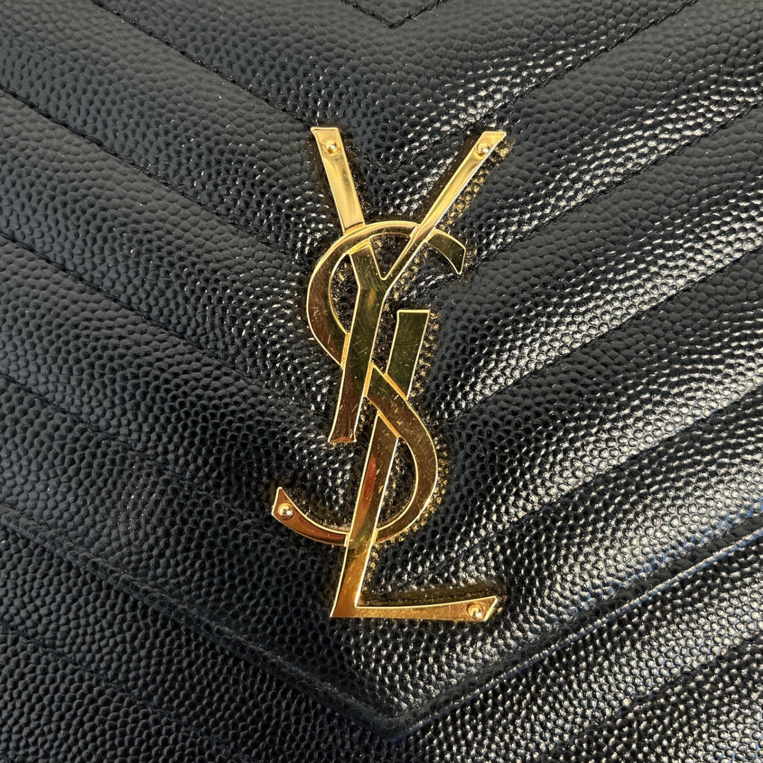 YVES SAINT LAURENT/Cross Body Bag/Leather/BLK/Chevron Envelope view 5