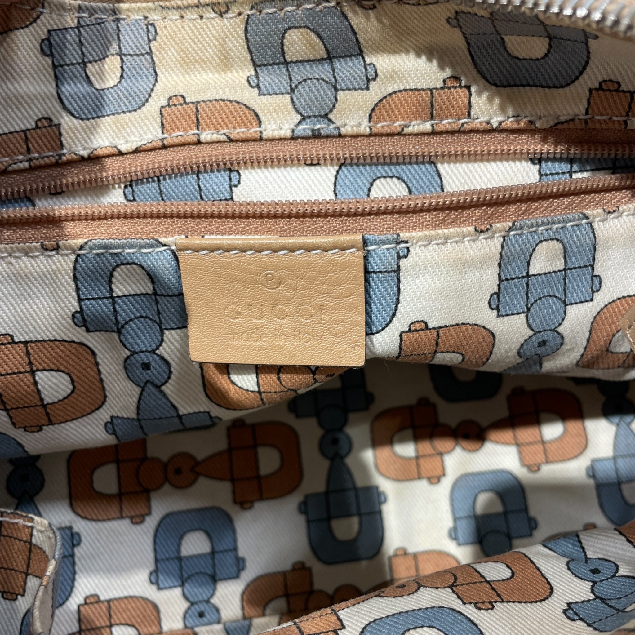 GUCCI/Bag/Monogram/Leather/BEG/GUCCISSIMA ABBEY D RING view 4