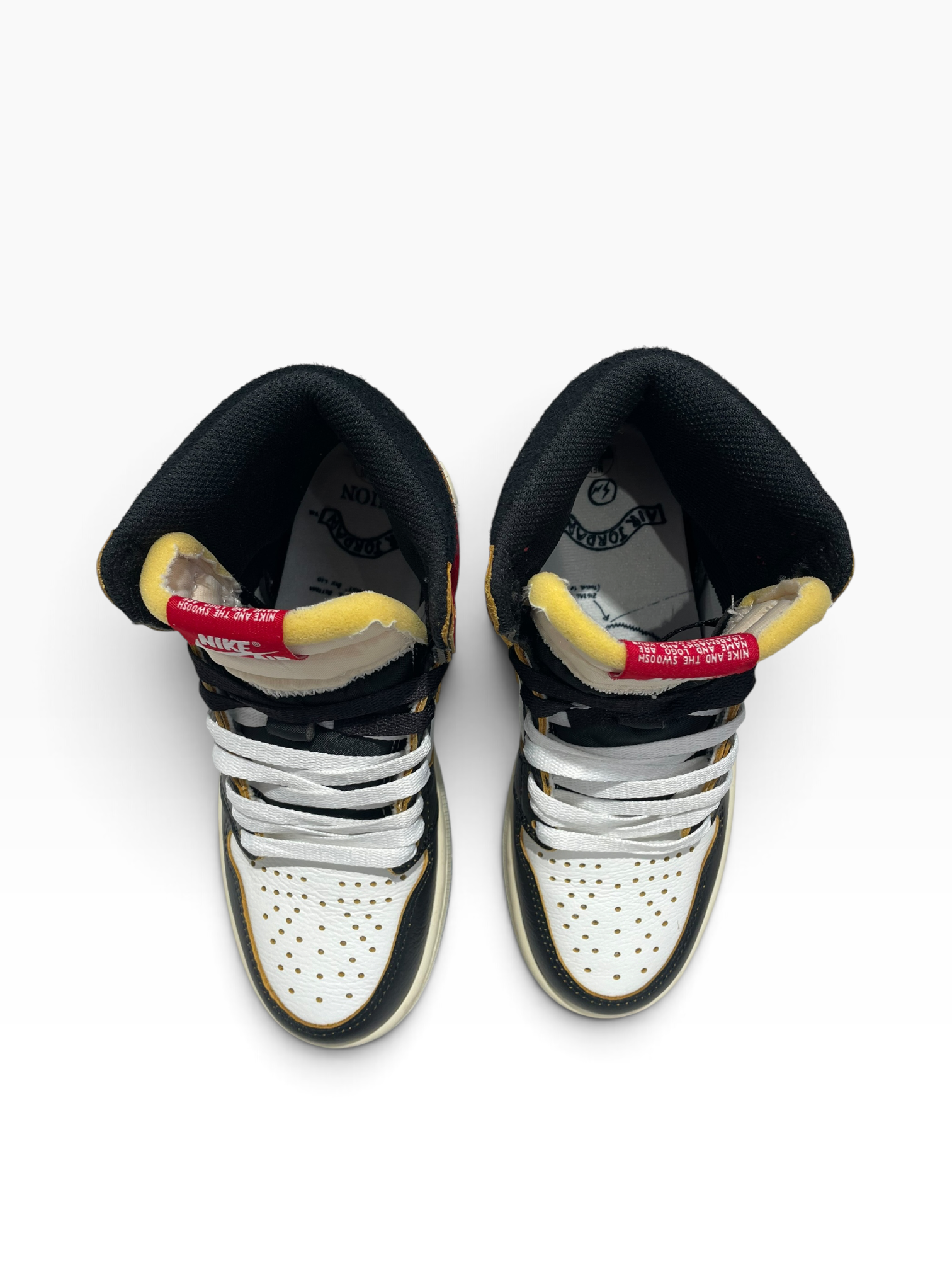 NIKE/FRAGMENT/UNION/Hi-Sneakers/US 5.5/Border/Leather/WHT/jordan 1 varsity red view 3