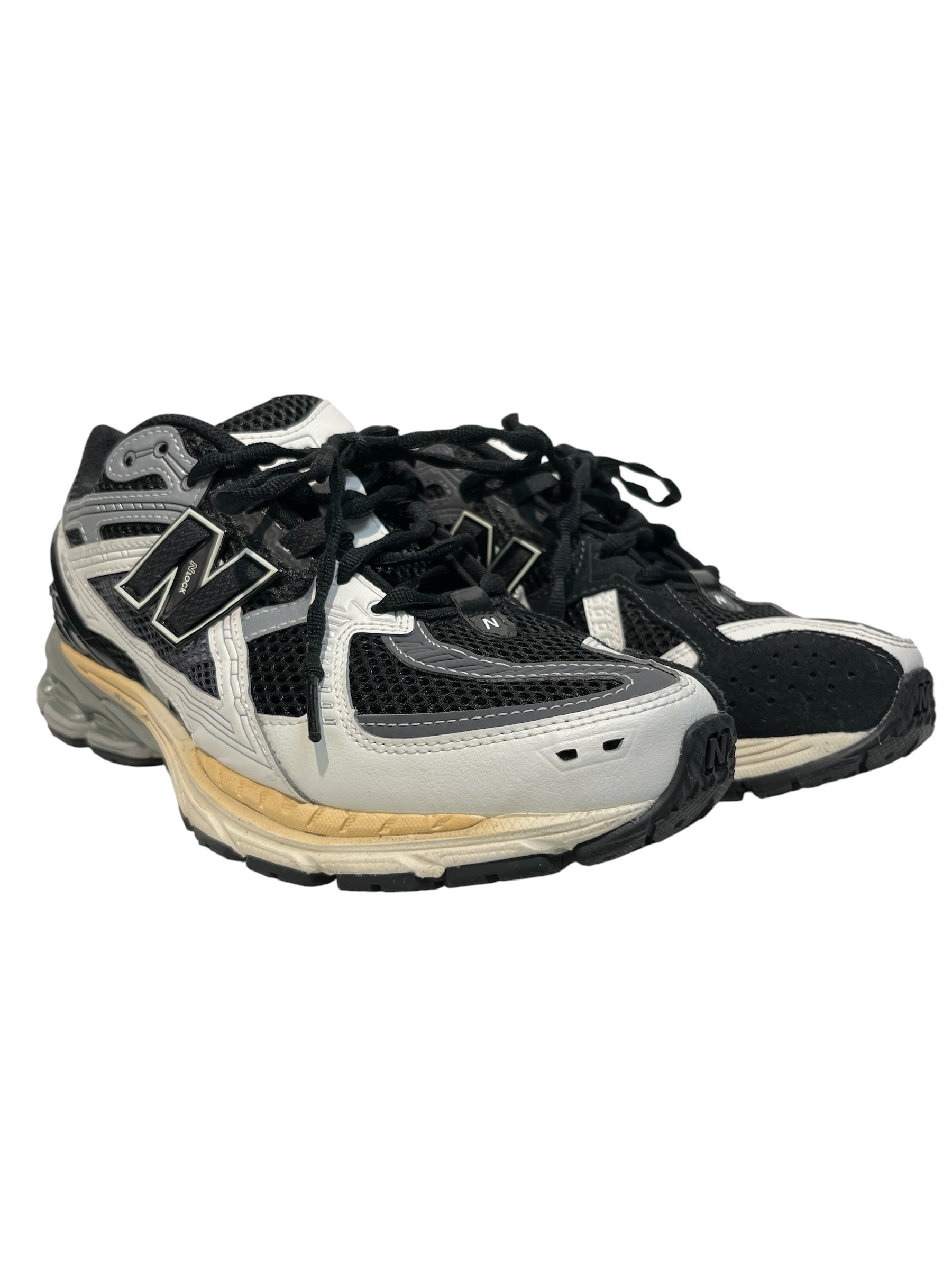 NEW BALANCE/Low-Sneakers/US 9.5/Cotton/BLK/1906U utility blk and sea salt view 1