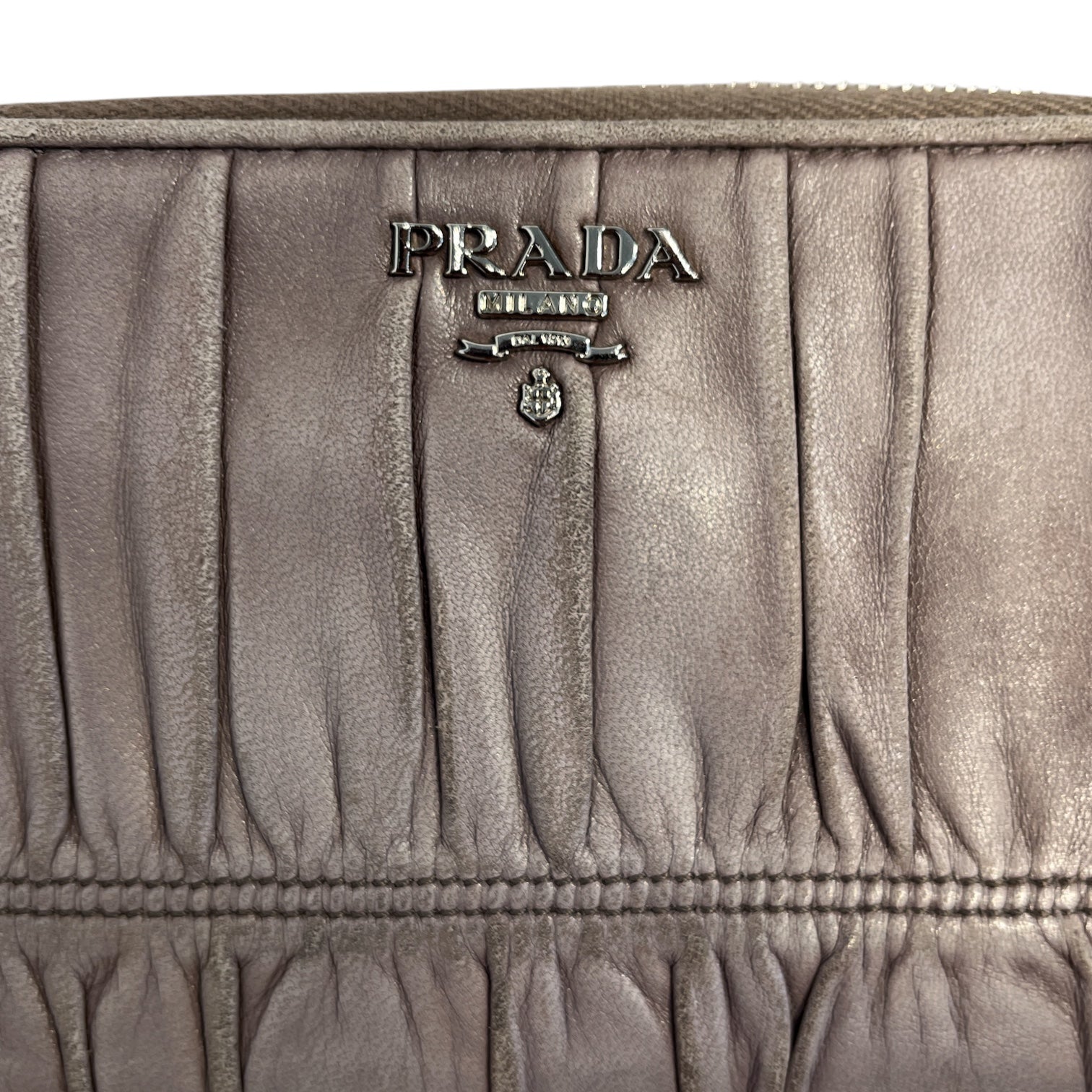 PRADA/Long Wallet/Leather/GRY/L's/NAPPA GAUFRE ZIP WALLET 104