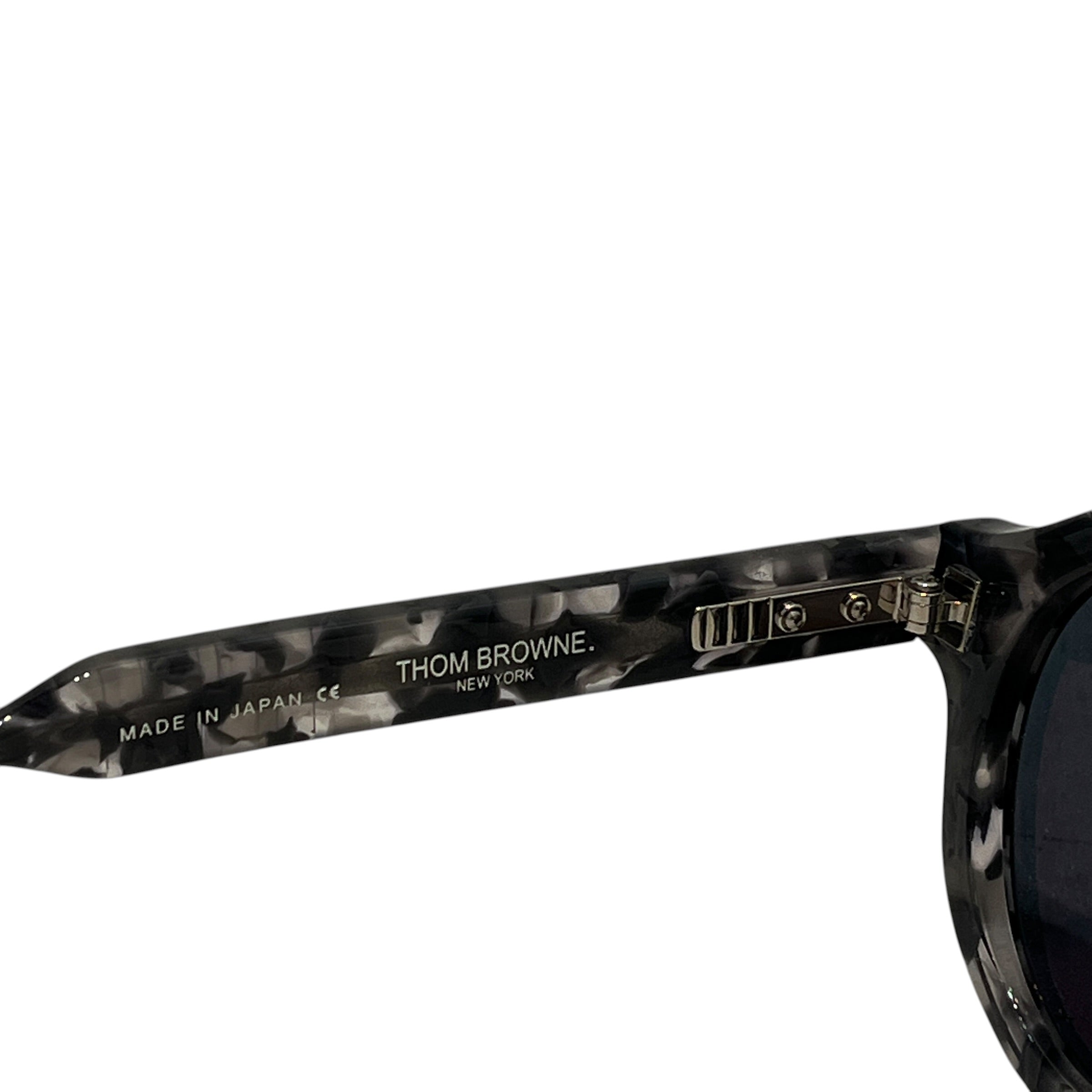 THOM BROWNE. NEW YORK/Sunglasses/All Over Print/Tortoiseshell Pattern/IDG/Round/M's/TBS411 GRY TORTOISE ACETATE view 3