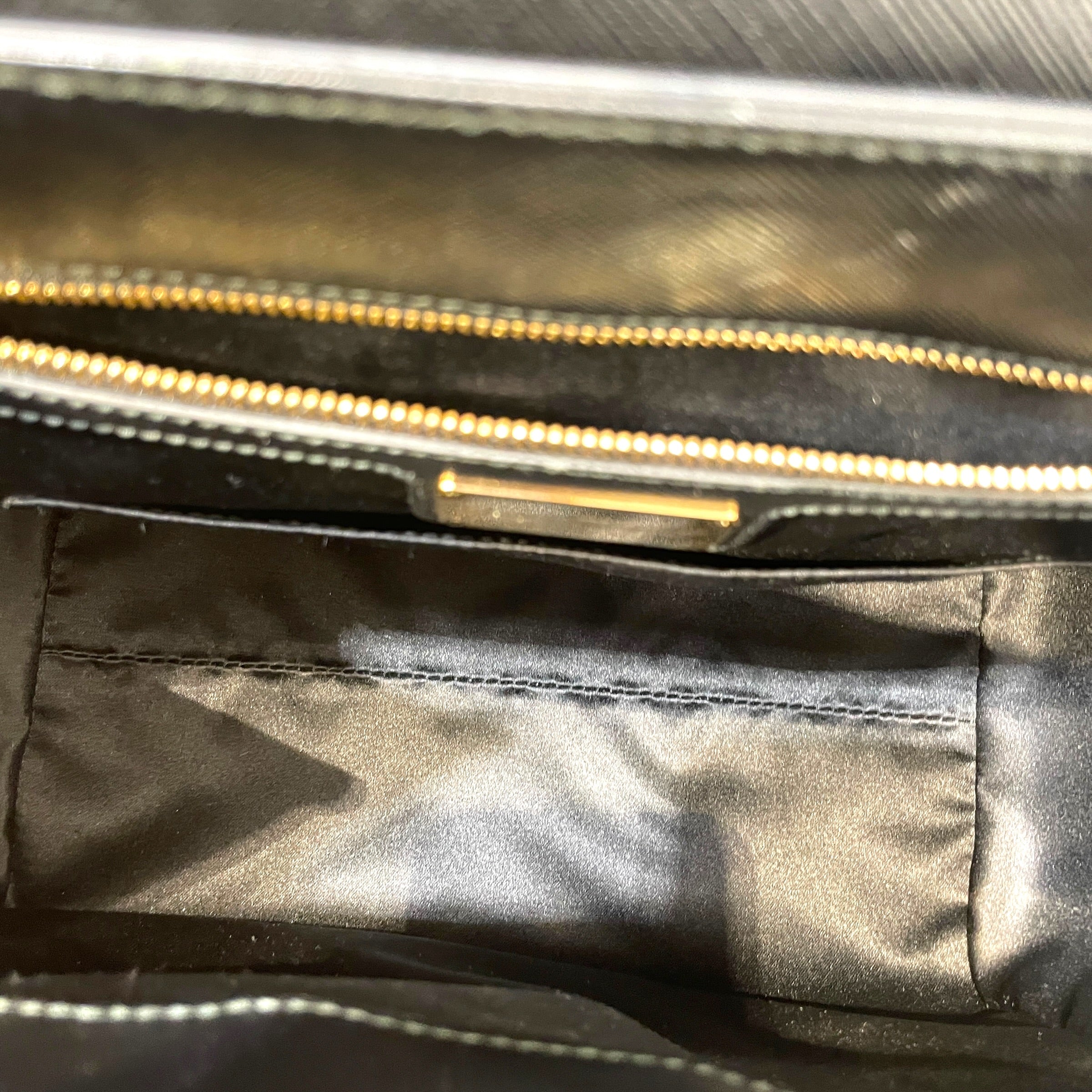 Salvatore Ferragamo/Hand Bag/Leather/BLK/Carrie O Shoulder Bag view 5