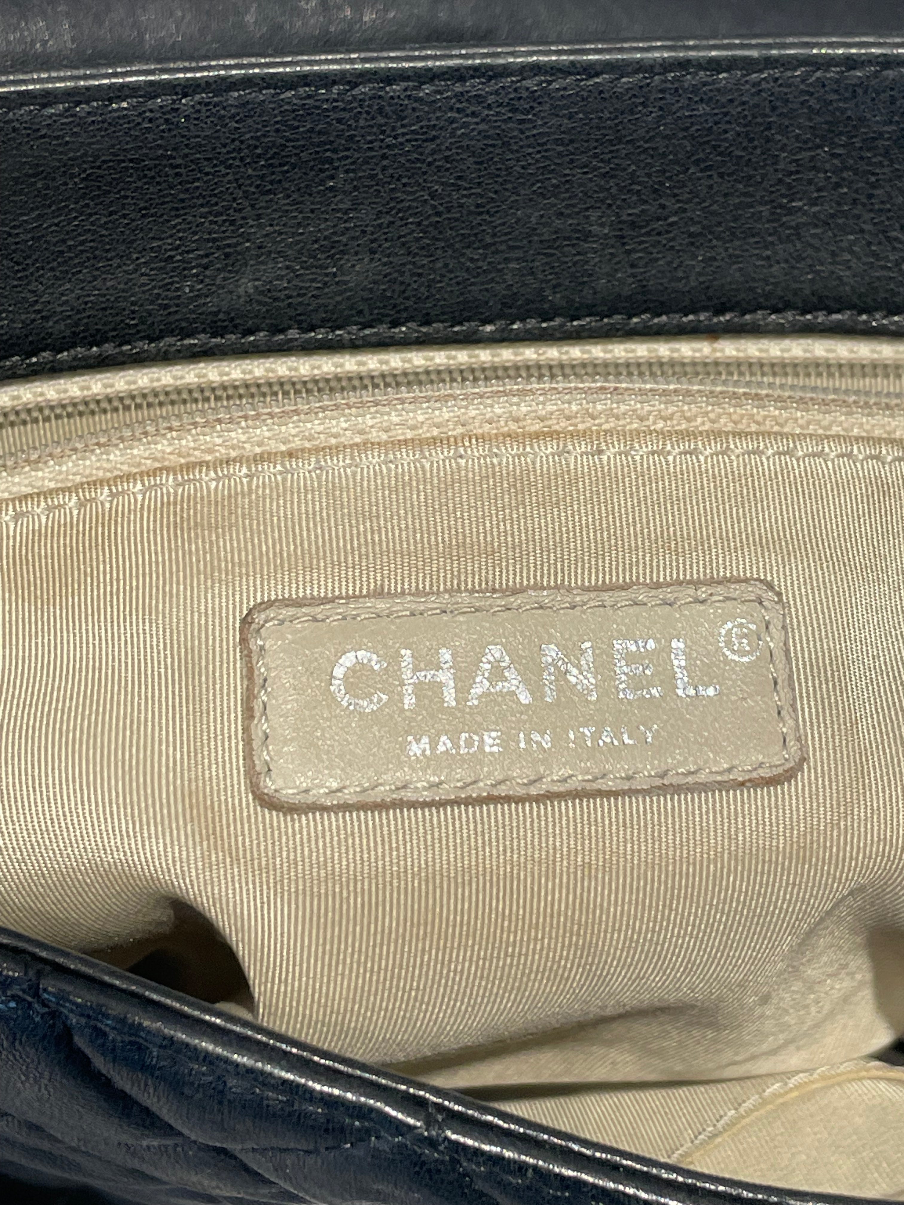CHANEL/Hand Bag/Leather/BLK/Maxi Chain Around Flap Bag view 5