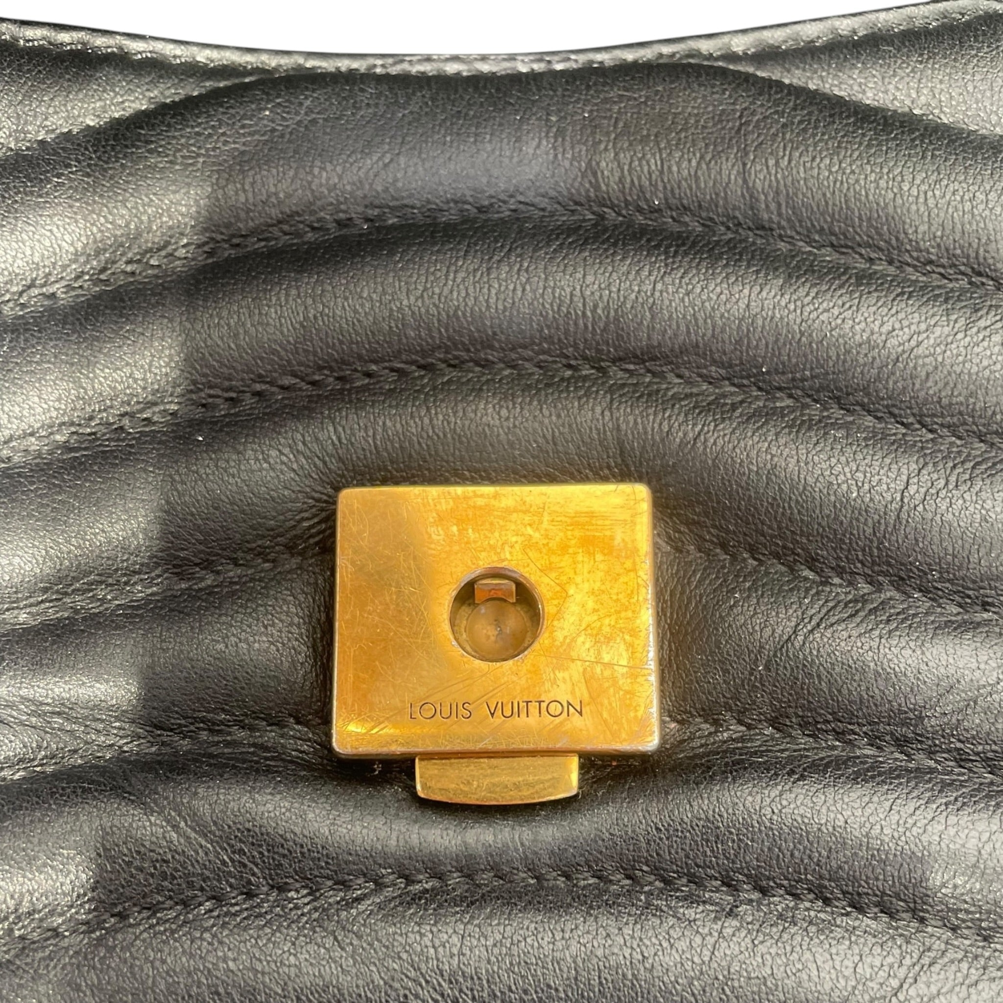 LOUIS VUITTON/Cross Body Bag/Leather/BLK/new wave bag view 9