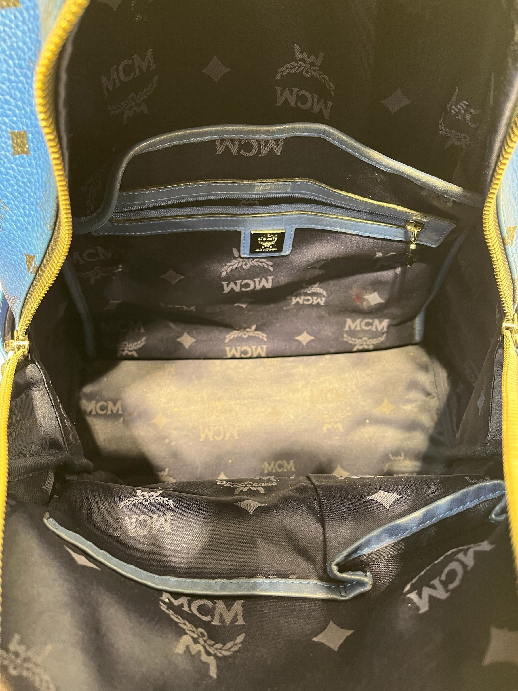 MCM/Backpack/All Over Print/Leather/BLU/6 studs on front U3646 view 5