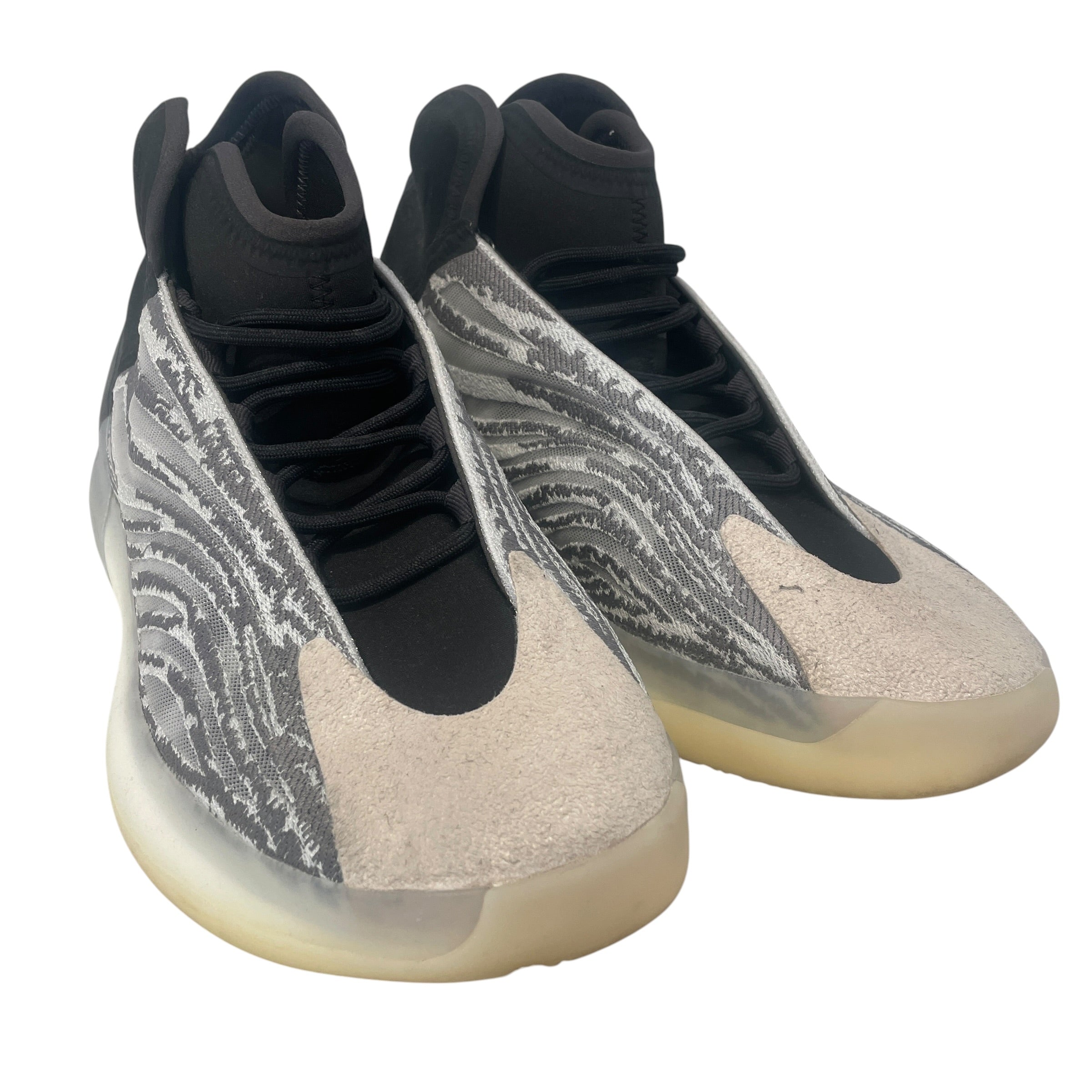 adidas/YEEZY/Low-Sneakers/US 15/Stripe/MLT/QNTM Lifestyle view 1