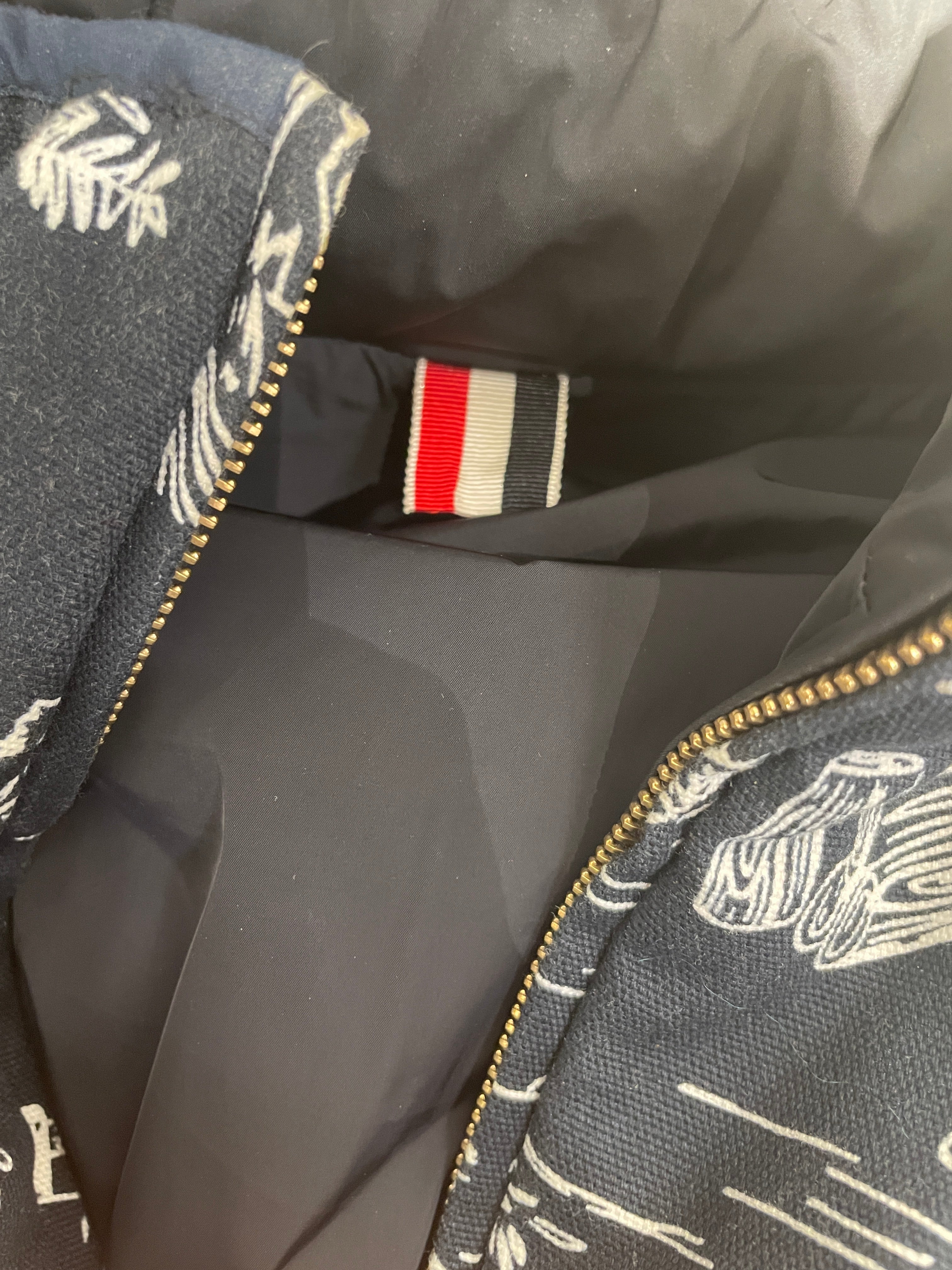 THOM BROWNE. NEW YORK/Puffer Jkt/1/Cotton/NVY/All Over Print/ view 6