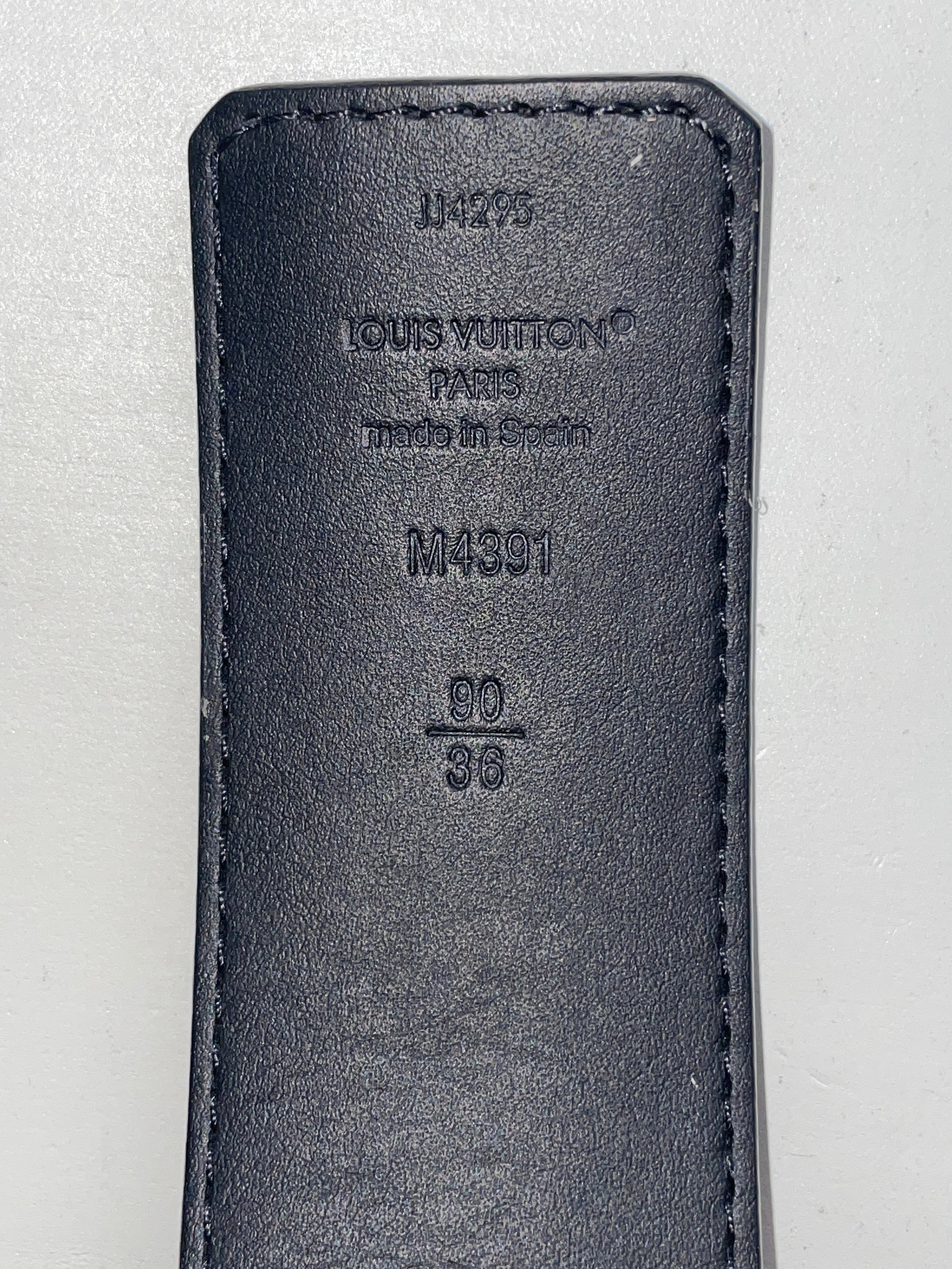 LOUIS VUITTON/Belt/Monogram/BLK/LV Buckle view 3