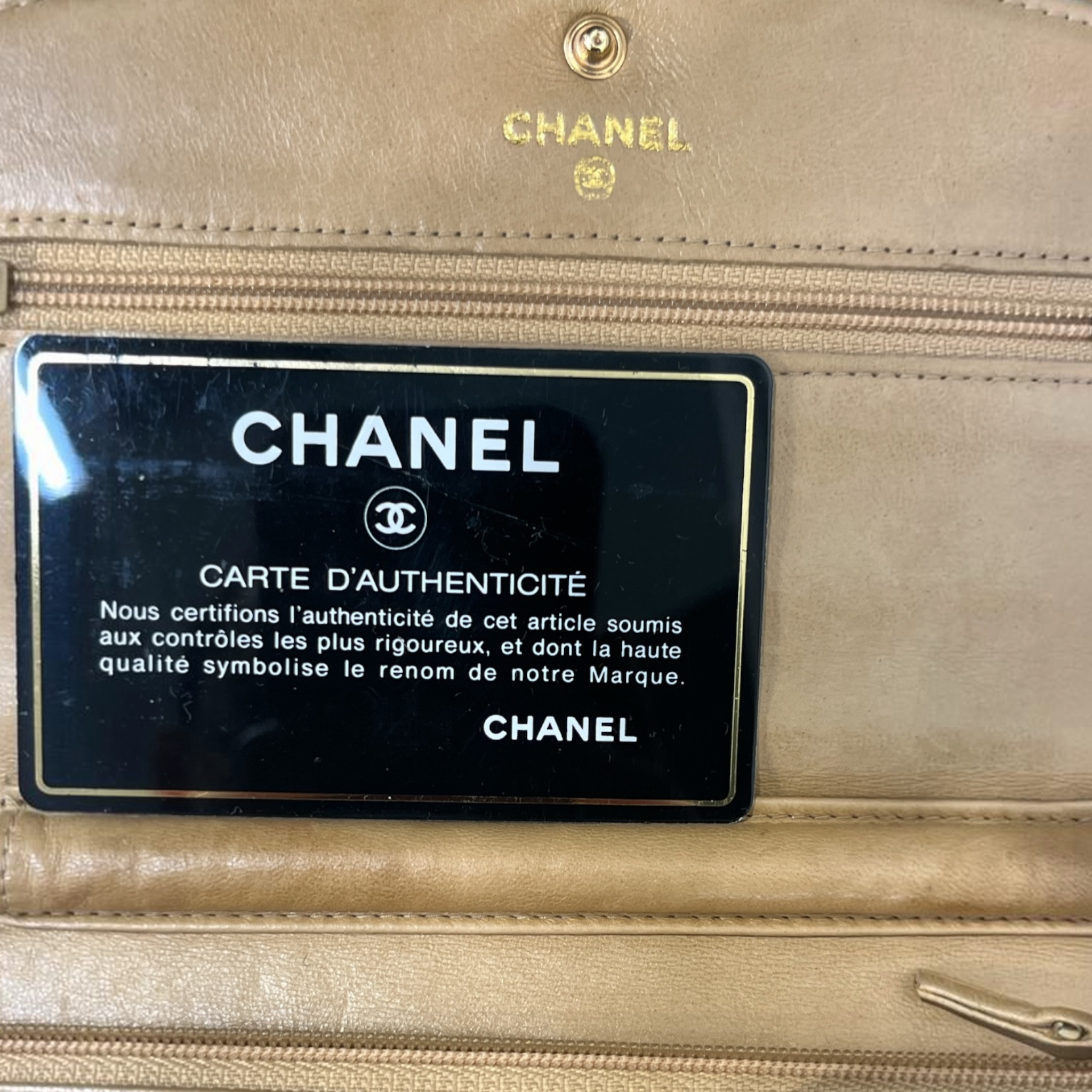 CHANEL/Cross Body Bag/Leather/BEG/CAVIAR TIMELESS WALLET ON CHAI view 5