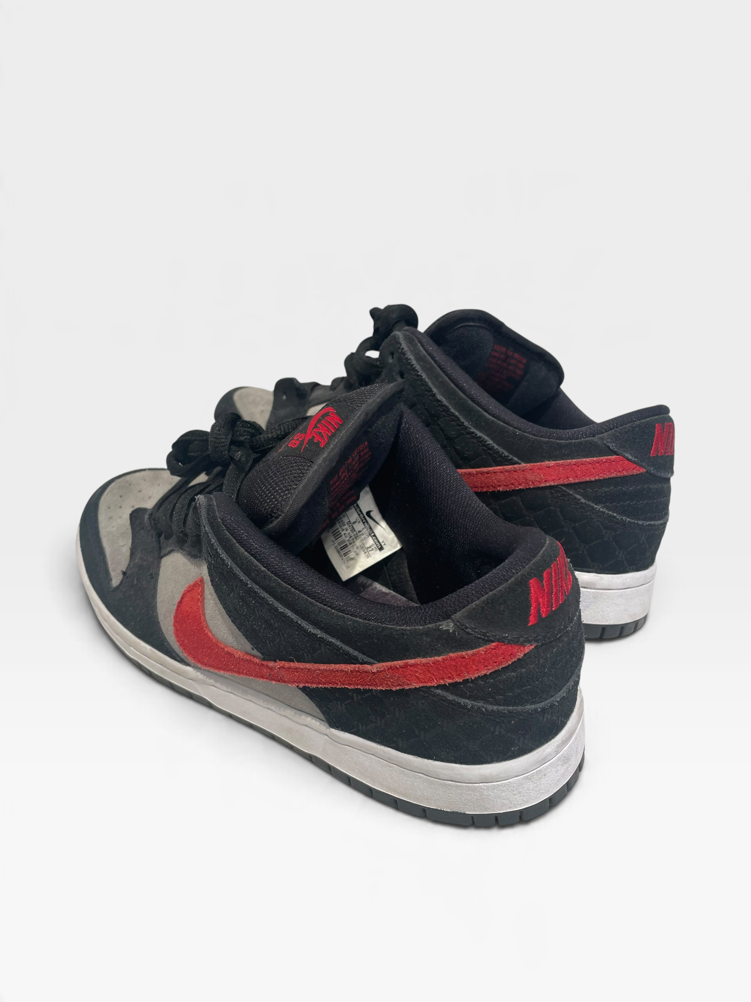 NIKE SB/Low-Sneakers/US 9/Suede/GRY/P ROD view 2