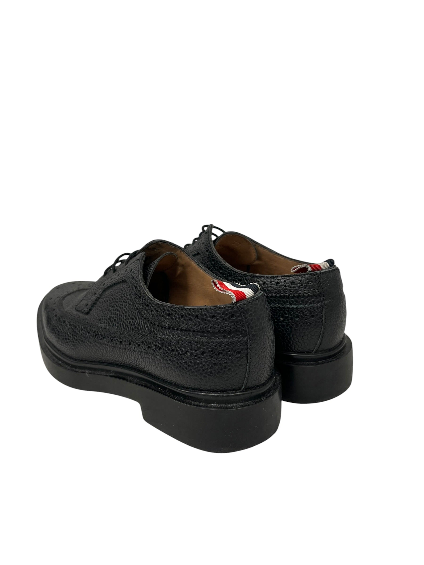 THOM BROWNE. NEW YORK/Loafers/EU 37/Leather/BLK/V-Tip/PEBBLE LEATHER DERBY view 2