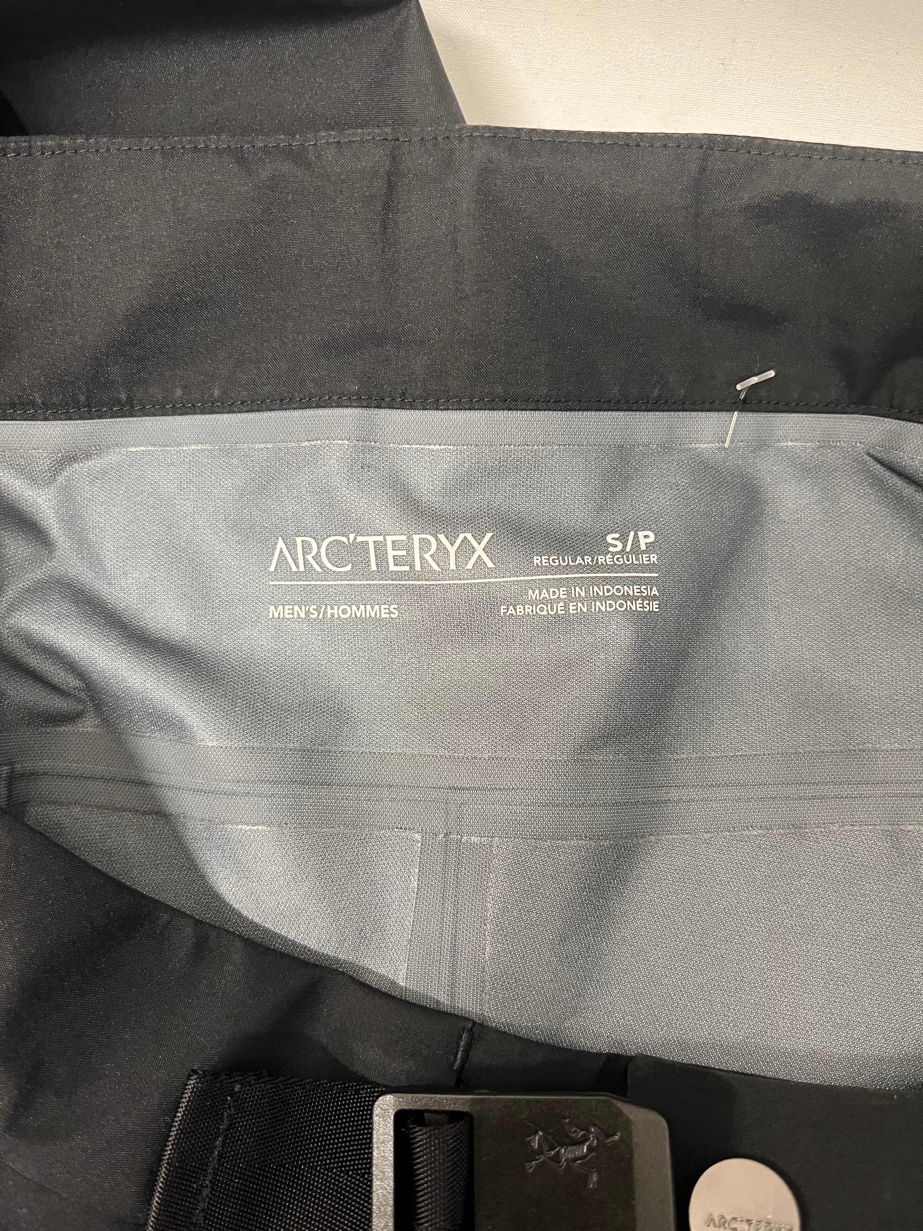 ARC'TERYX/Straight Pants/S/Polyester/BLK/SIDE SEAM ZIP AND CLIP BELT view 3