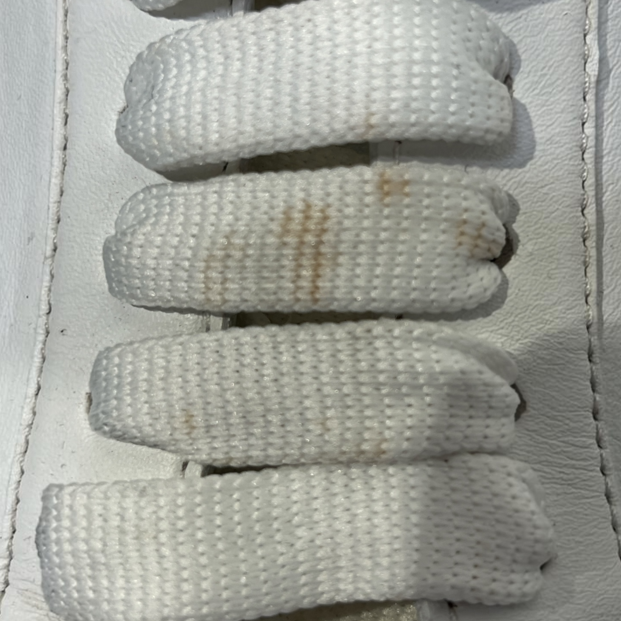 GIVENCHY/Low-Sneakers/EU 44/Leather/WHT/ view 4
