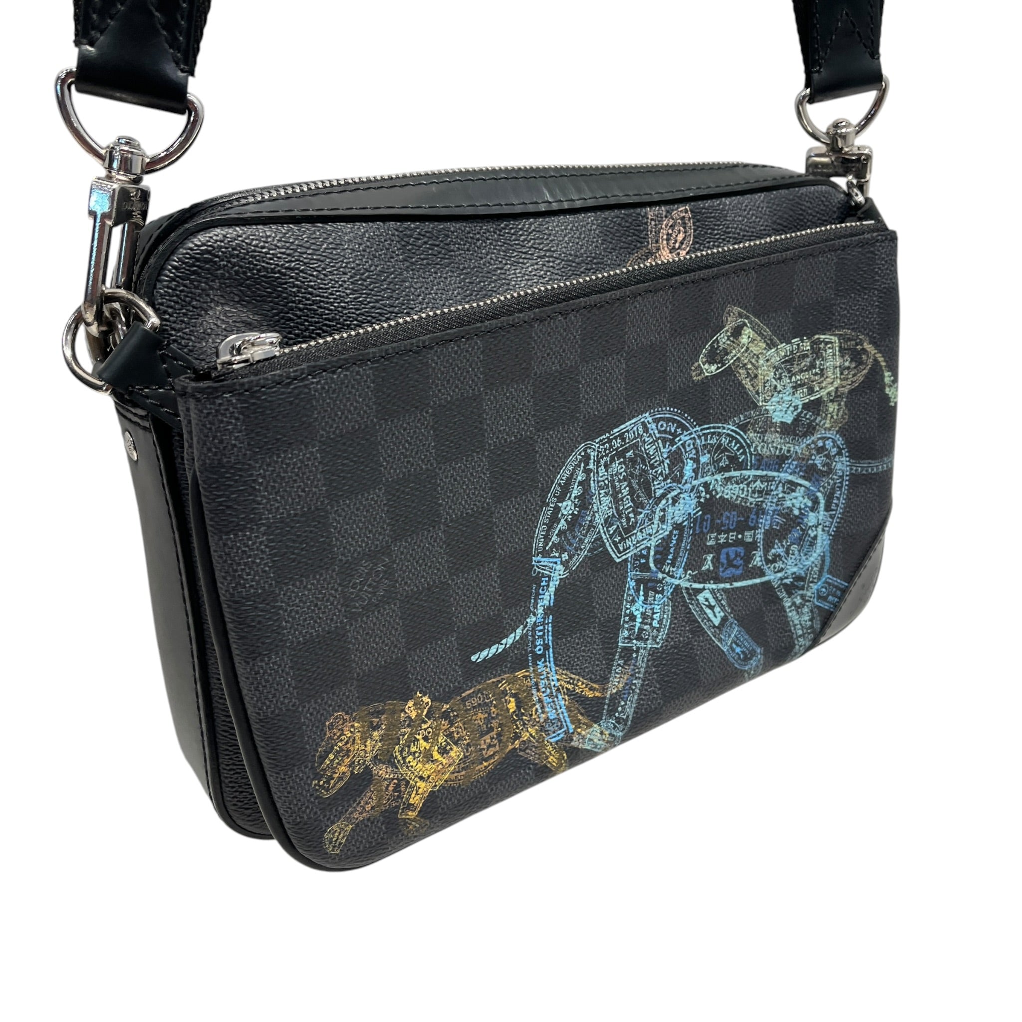 LOUIS VUITTON/Cross Body Bag/Hombre Check/Leather/GRY/DAMIER GRAPHITE ANIMALS MESSEN view 6
