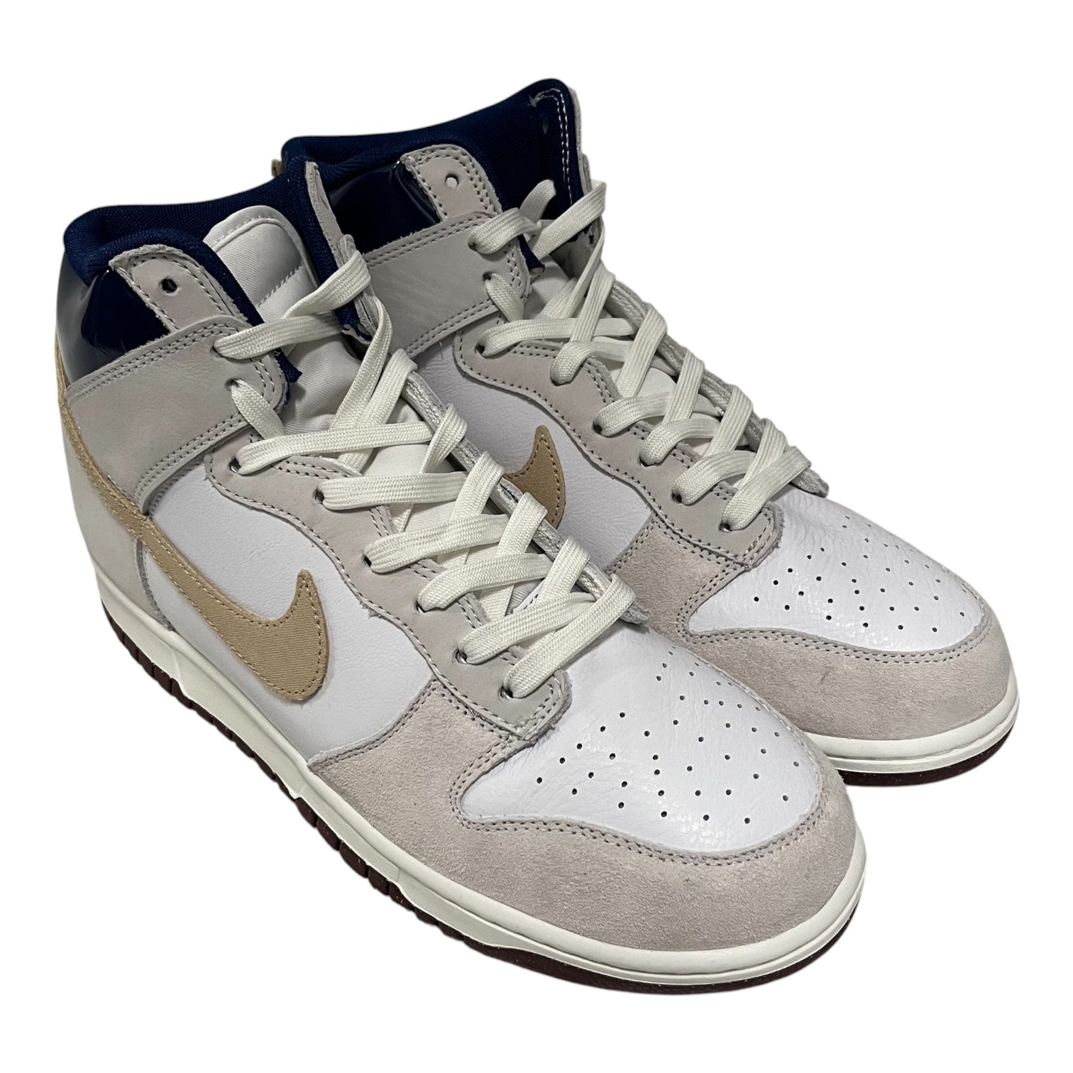 NIKE SB/Hi-Sneakers/US 11/WHT/beyond dunks view 1