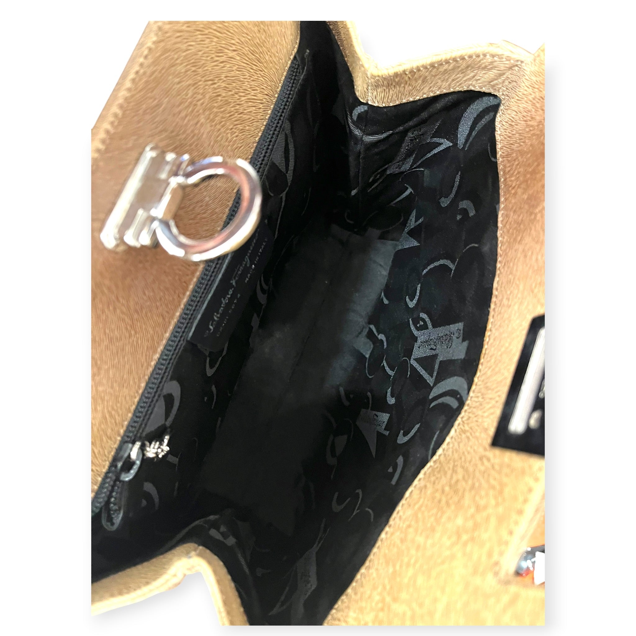 Salvatore Ferragamo/Bag/Animal Pattern/Leather/BEG/EPI DEER TEXTURED BAG view 4