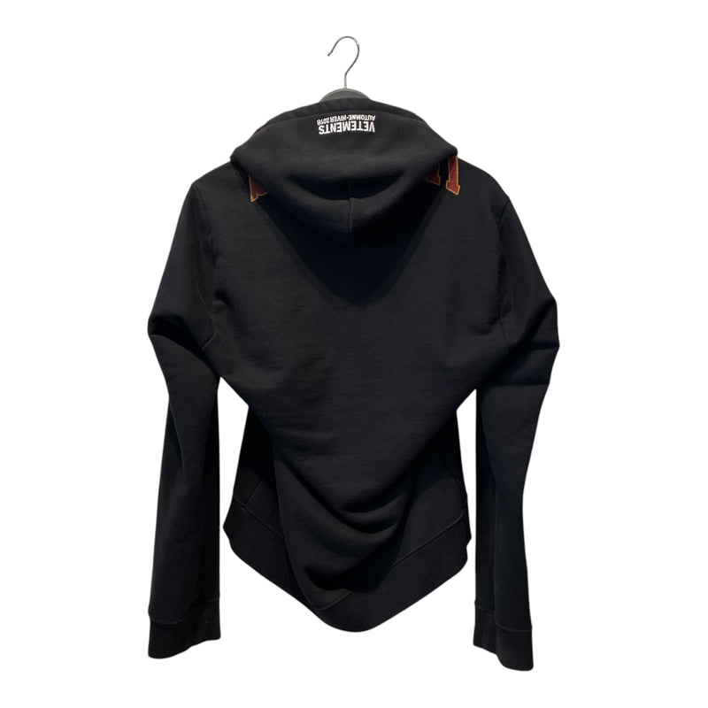 VETEMENTS/Hoodie/XS/Cotton/BLK/AW 18 MISPLACED LOGO
