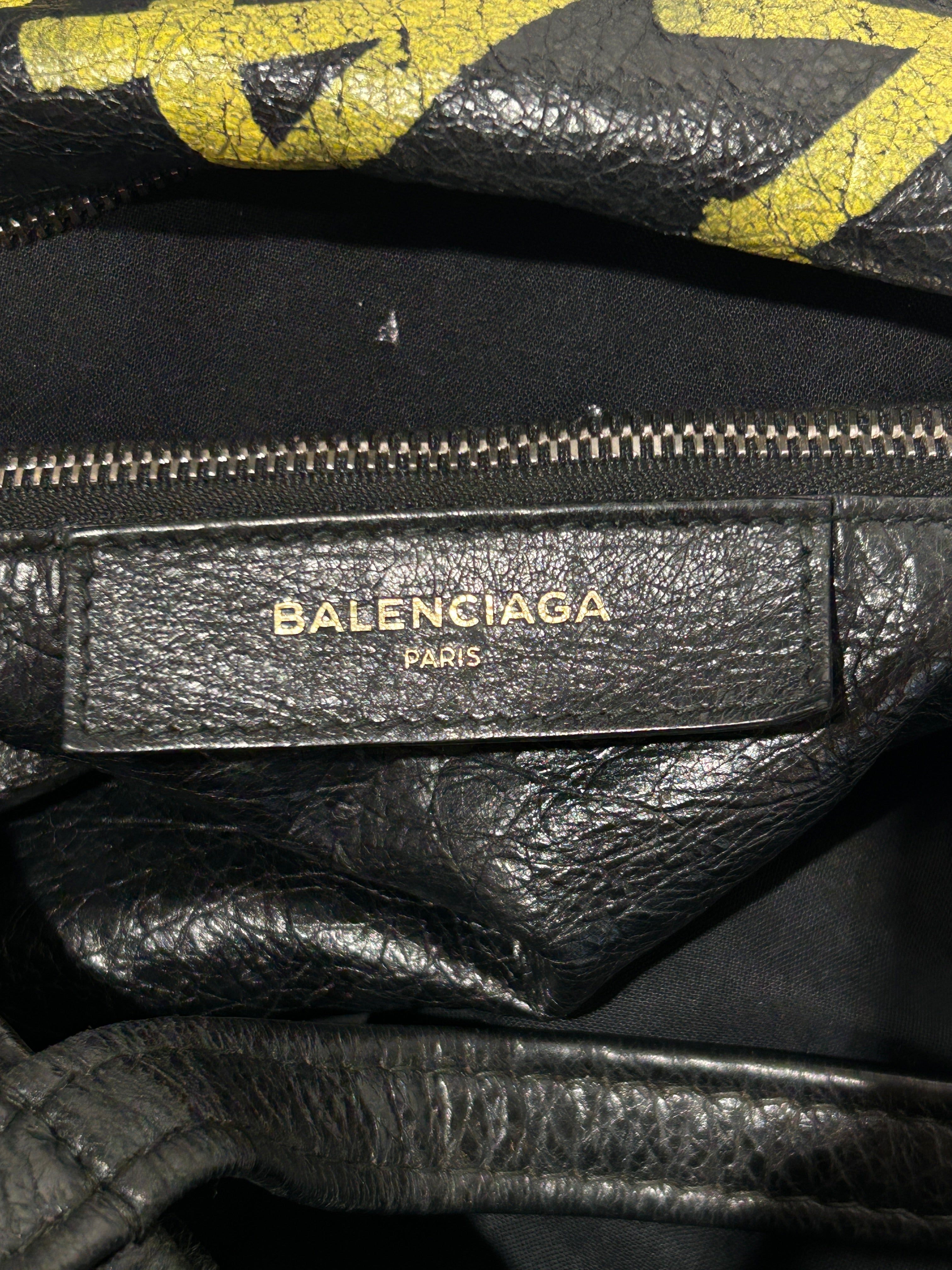BALENCIAGA/Tote Bag/OS/BLK/Graffiti Bazar Tote view 5