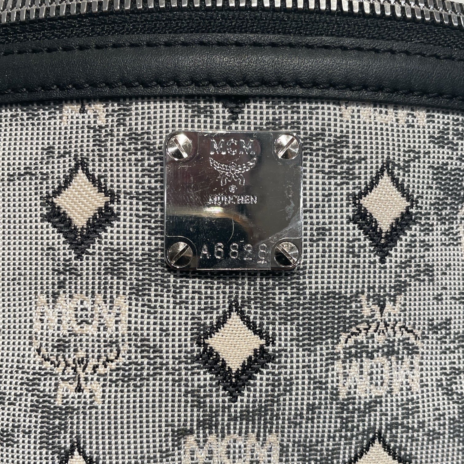 MCM/Cross Body Bag/FURSTEN view 5