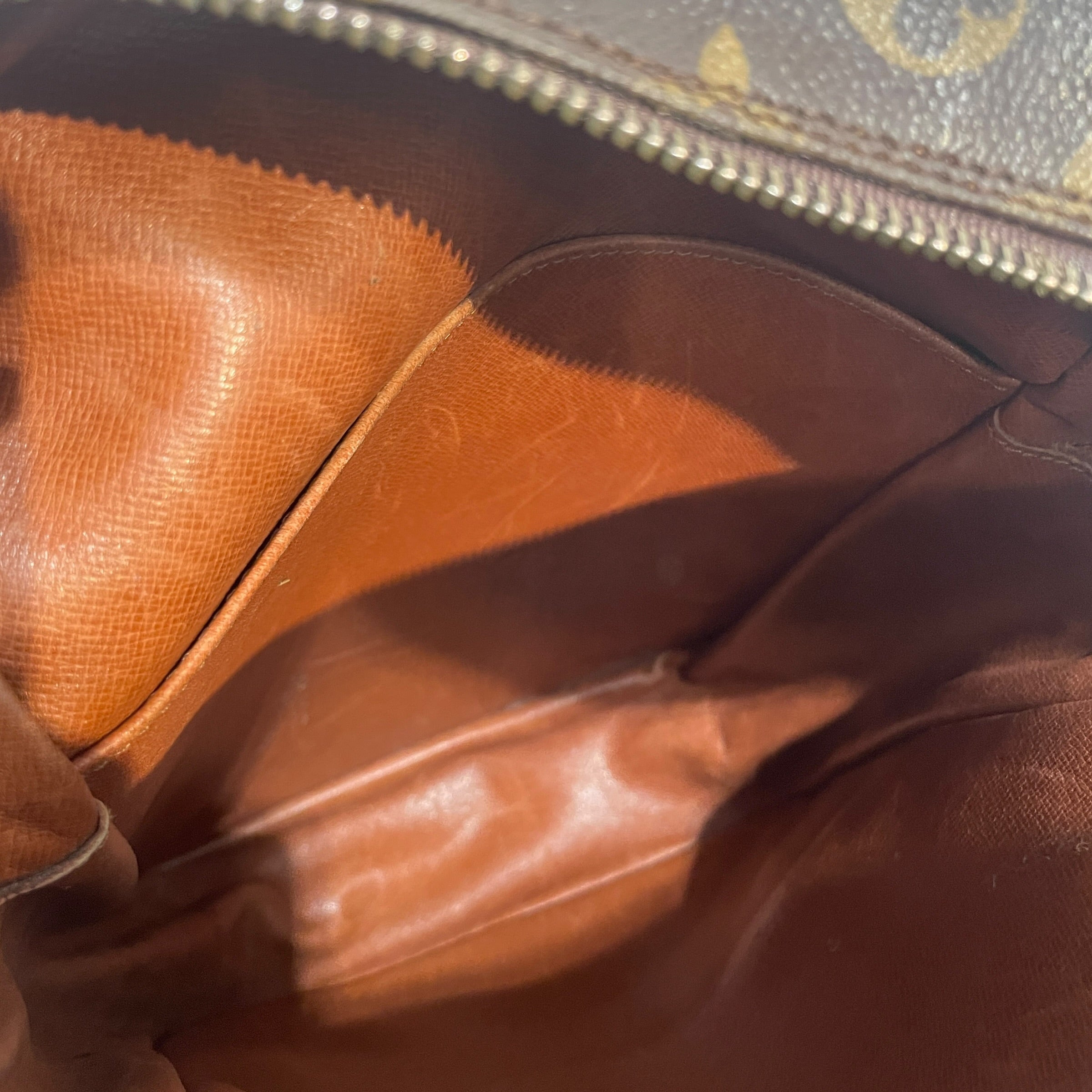 LOUIS VUITTON/Cross Body Bag/Monogram/Leather/BRW/Danube MM view 7