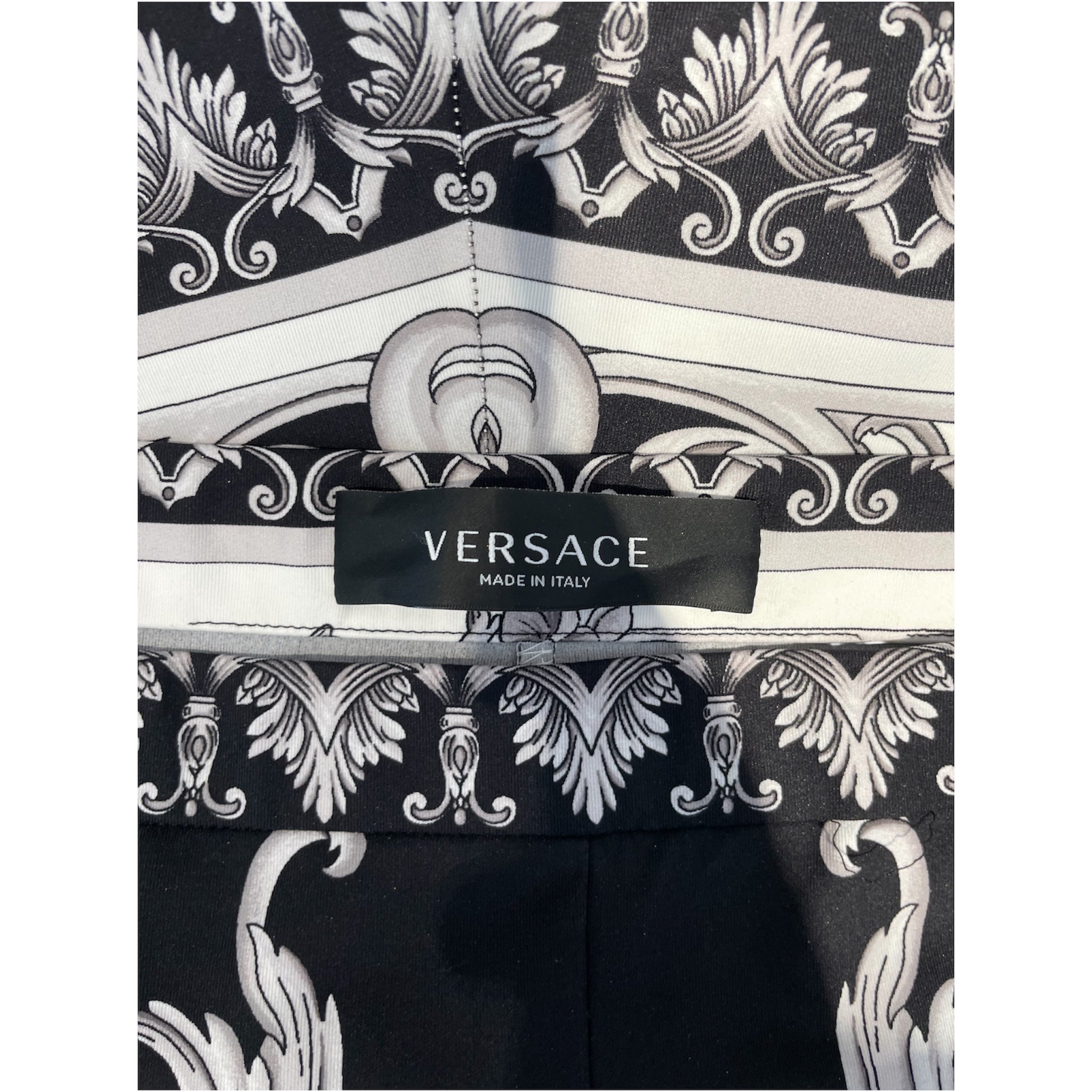 VERSACE/Bottoms/52/All Over Print/Nylon/BLK/Distressed/angel black and white view 3