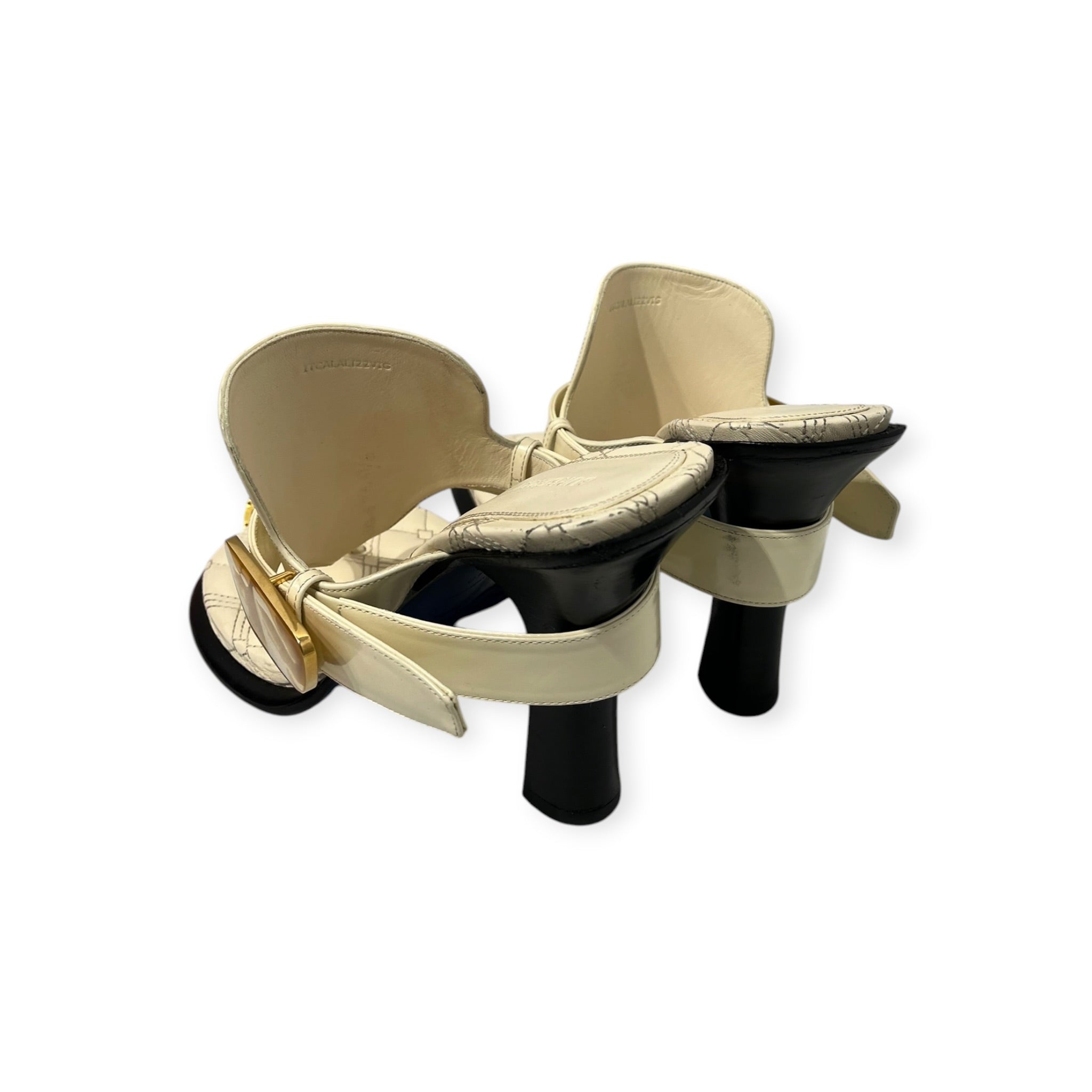 BURBERRY/Heels/EU 40/Leather/WHT/Square-Toe/GOLD BUCKLE STRAP BLACK HEEL view 2