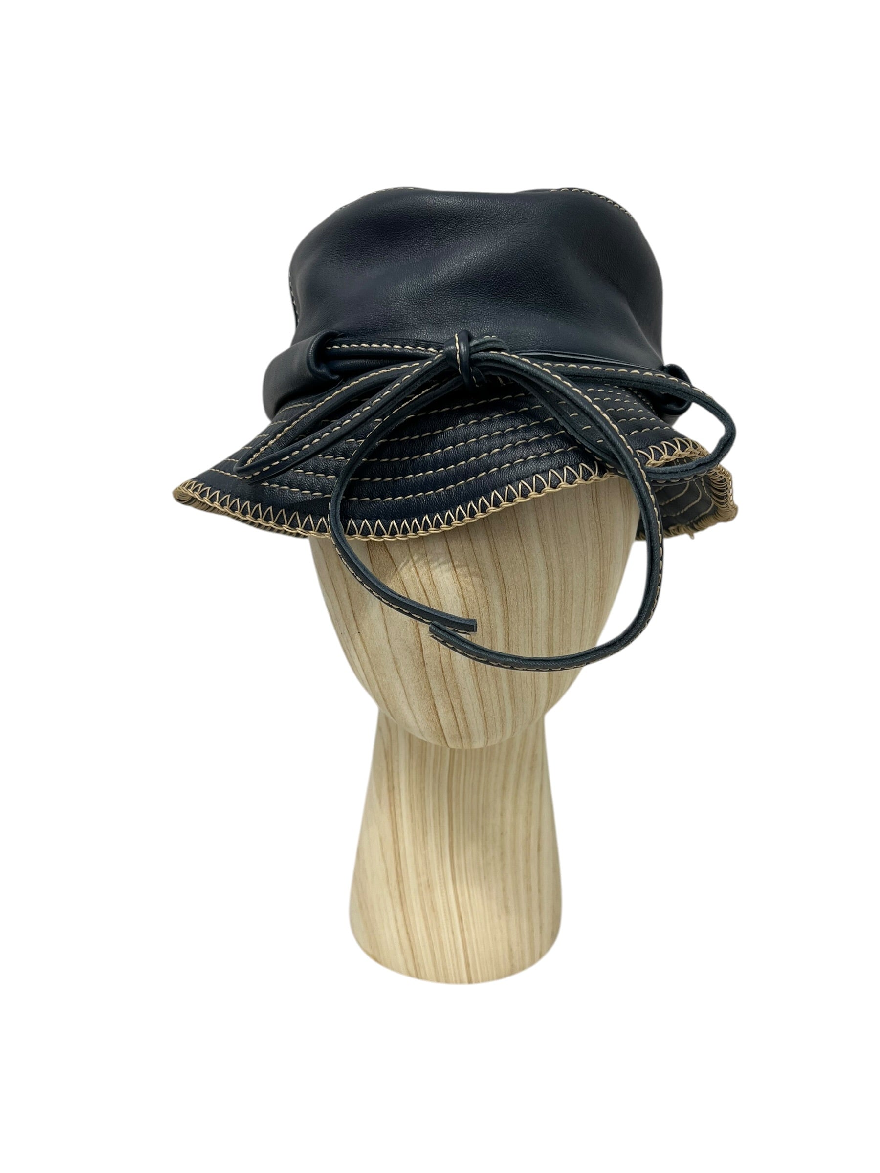 JACQUEMUS/Bucket Hat/OS/Border/Leather/NVY/CONTRAST STITCH LE BOB view 1