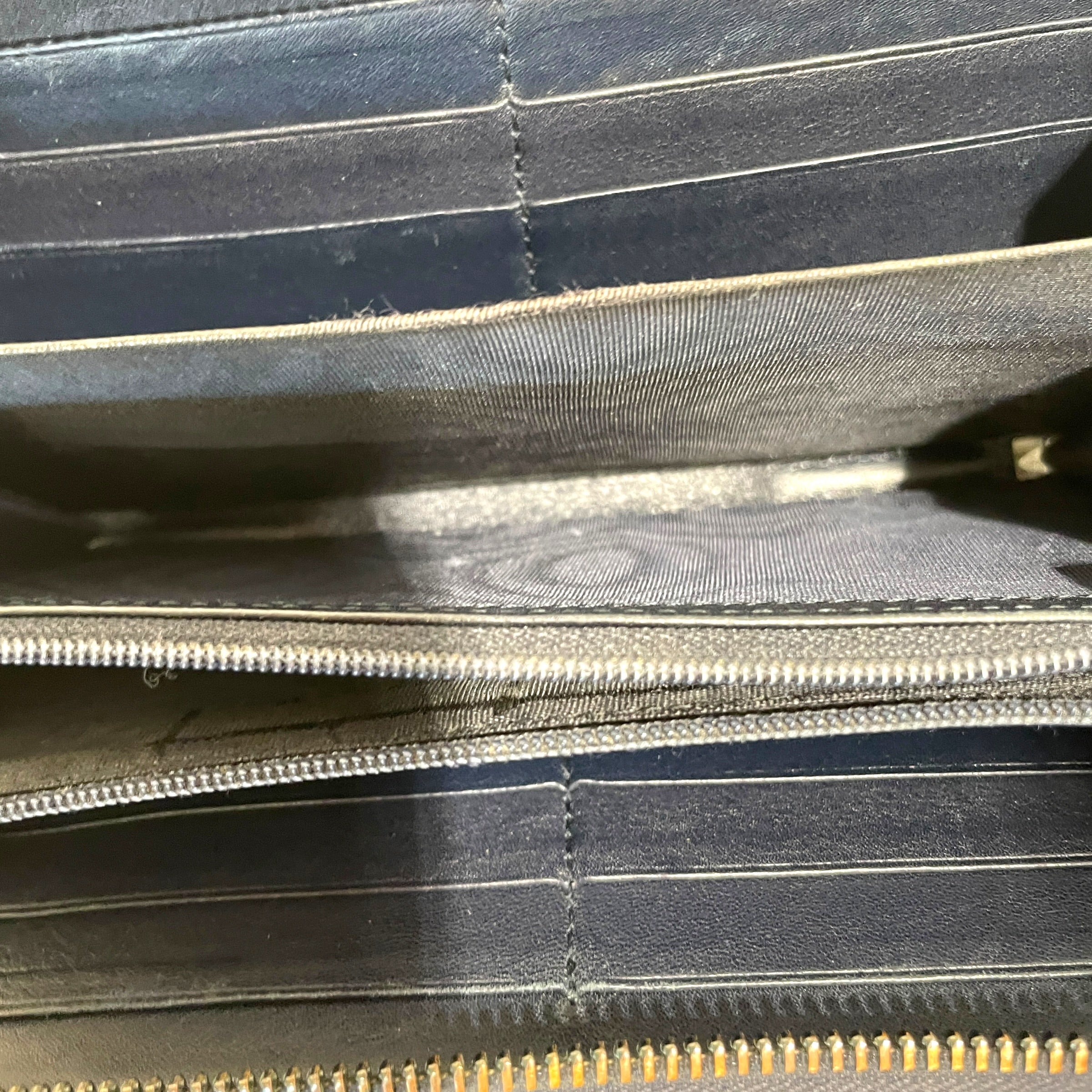 GUCCI/Long Wallet/Monogram/Leather/BLK/Microguccissima Zip-Around view 3
