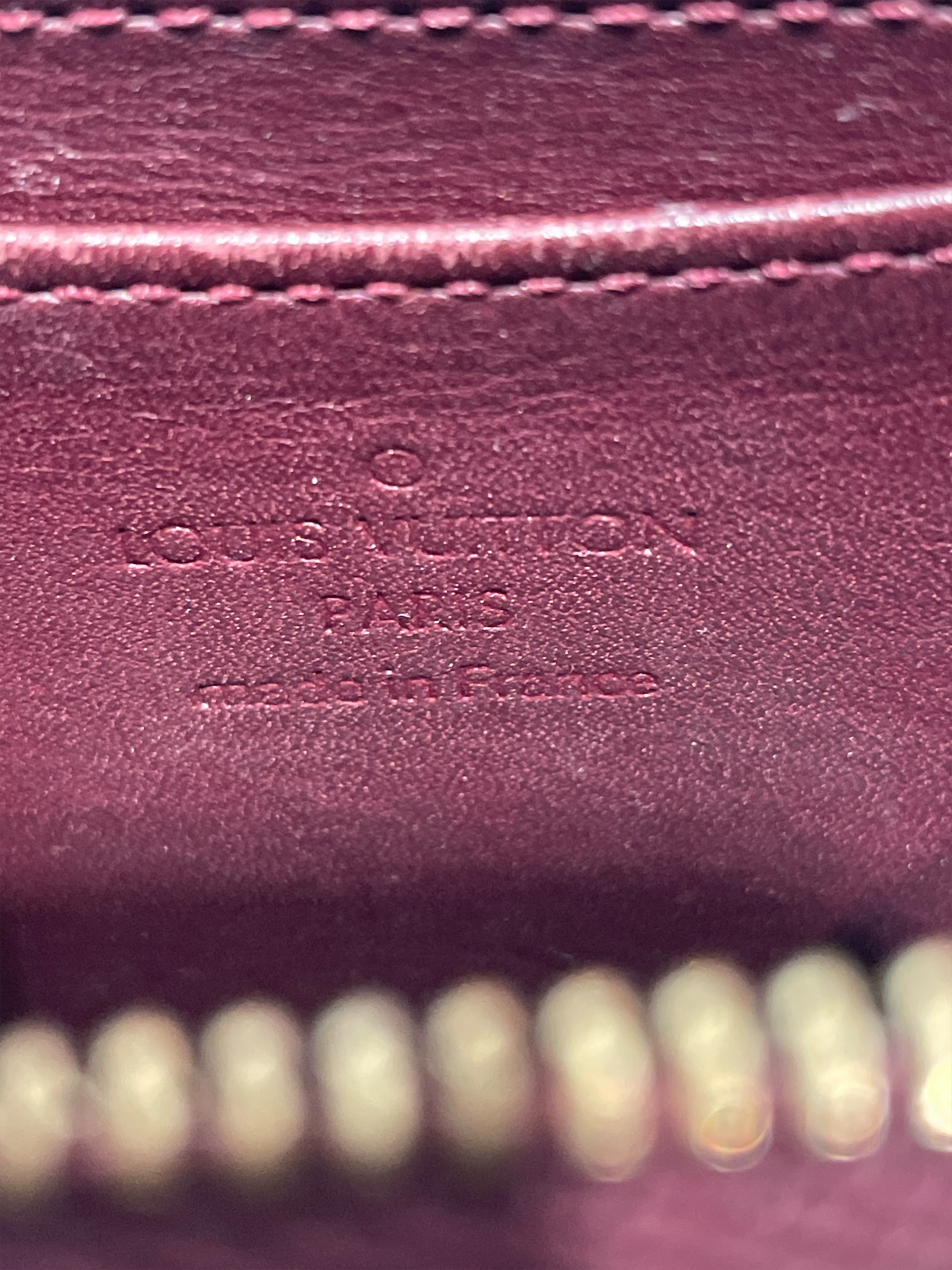 LOUIS VUITTON/Wallet/Leather/BRD/L's/2010 Vernis Zippy Wallet view 3