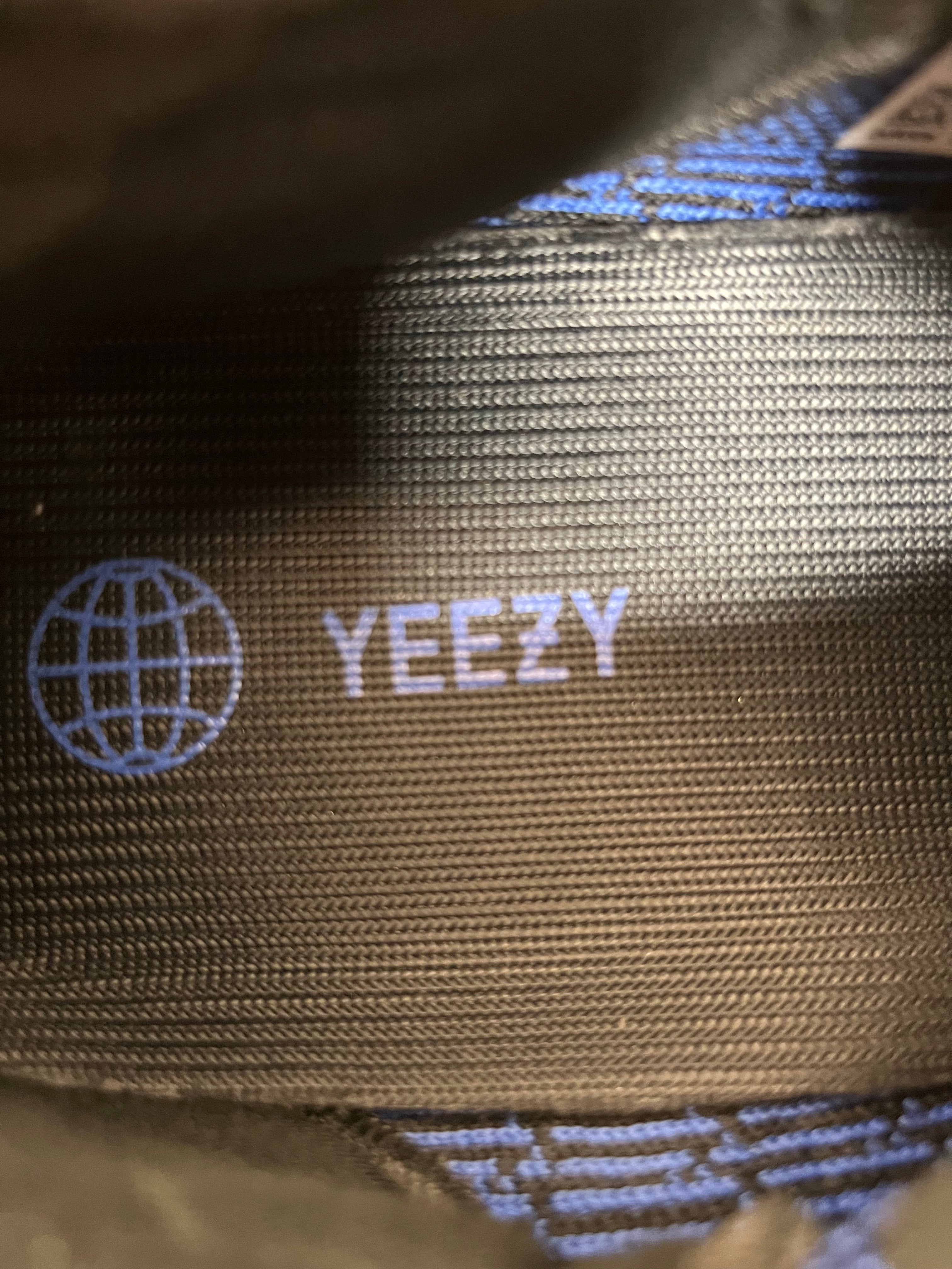 YEEZY/Low-Sneakers/US 11/Cotton/BLK/ART "GY7164" w/ blue view 3