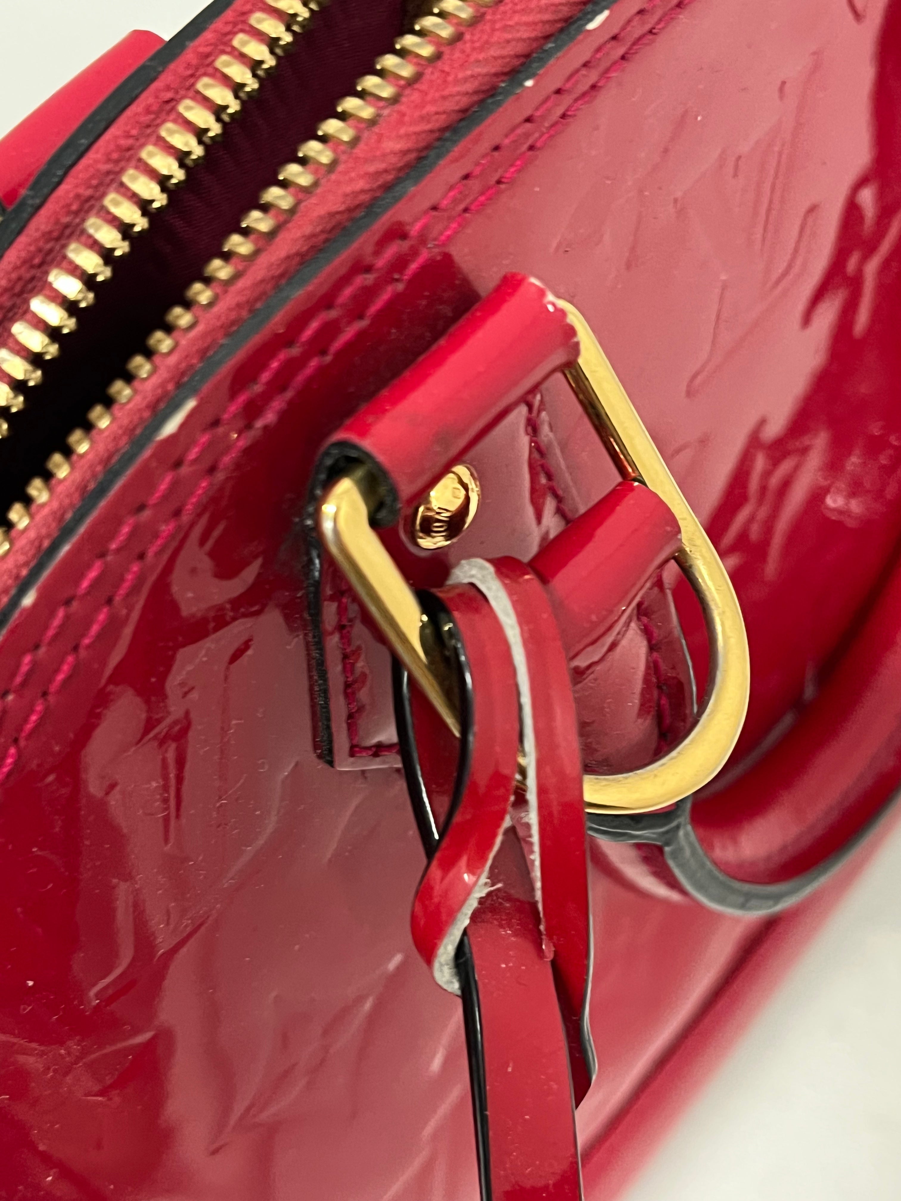 LOUIS VUITTON/Cross Body Bag/Monogram/Leather/RED/ALMA view 4