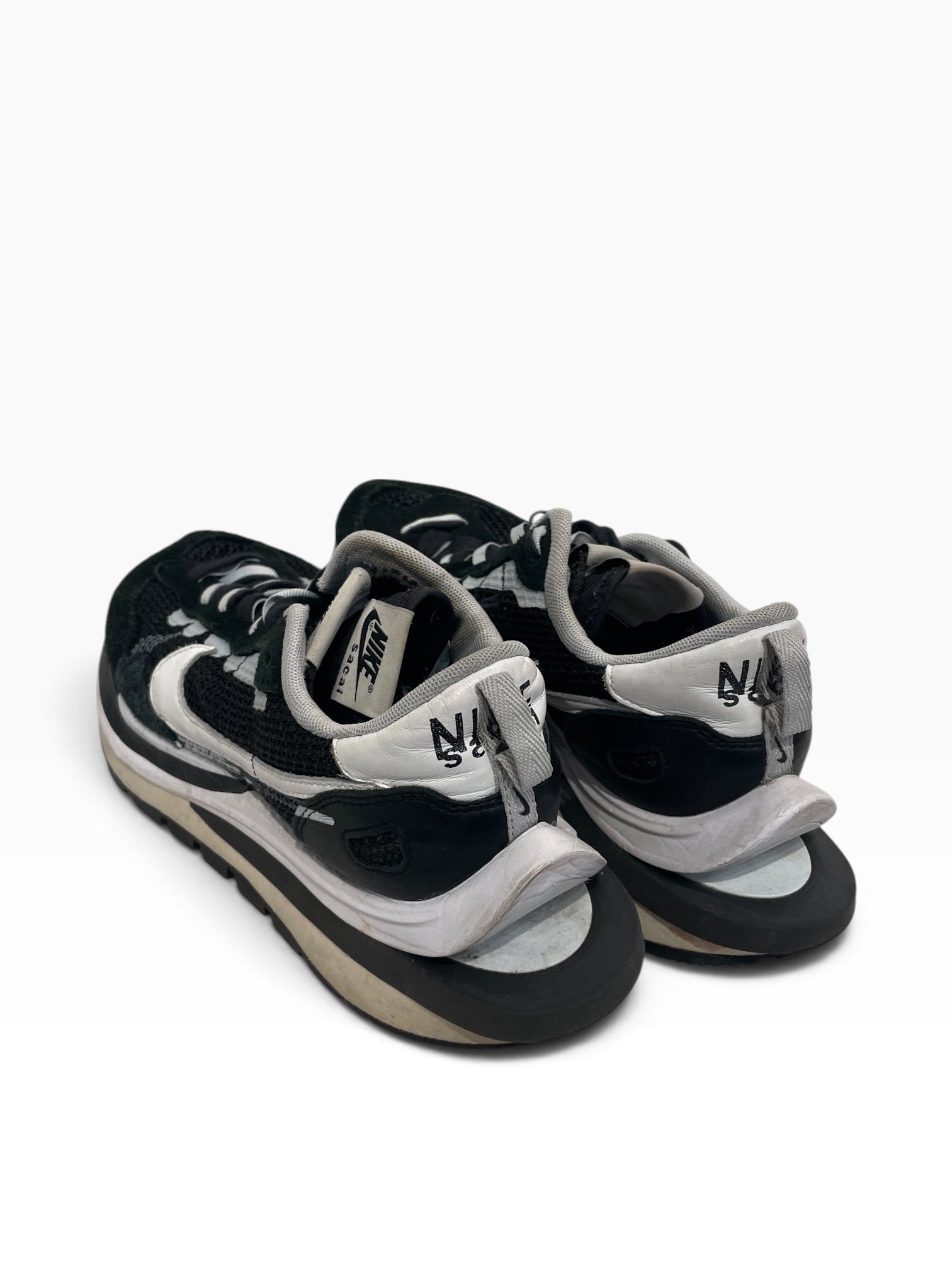 NIKE/VAPOR WAFFLE/Low-Sneakers/US 8/BLK/CV1363-001 view 2