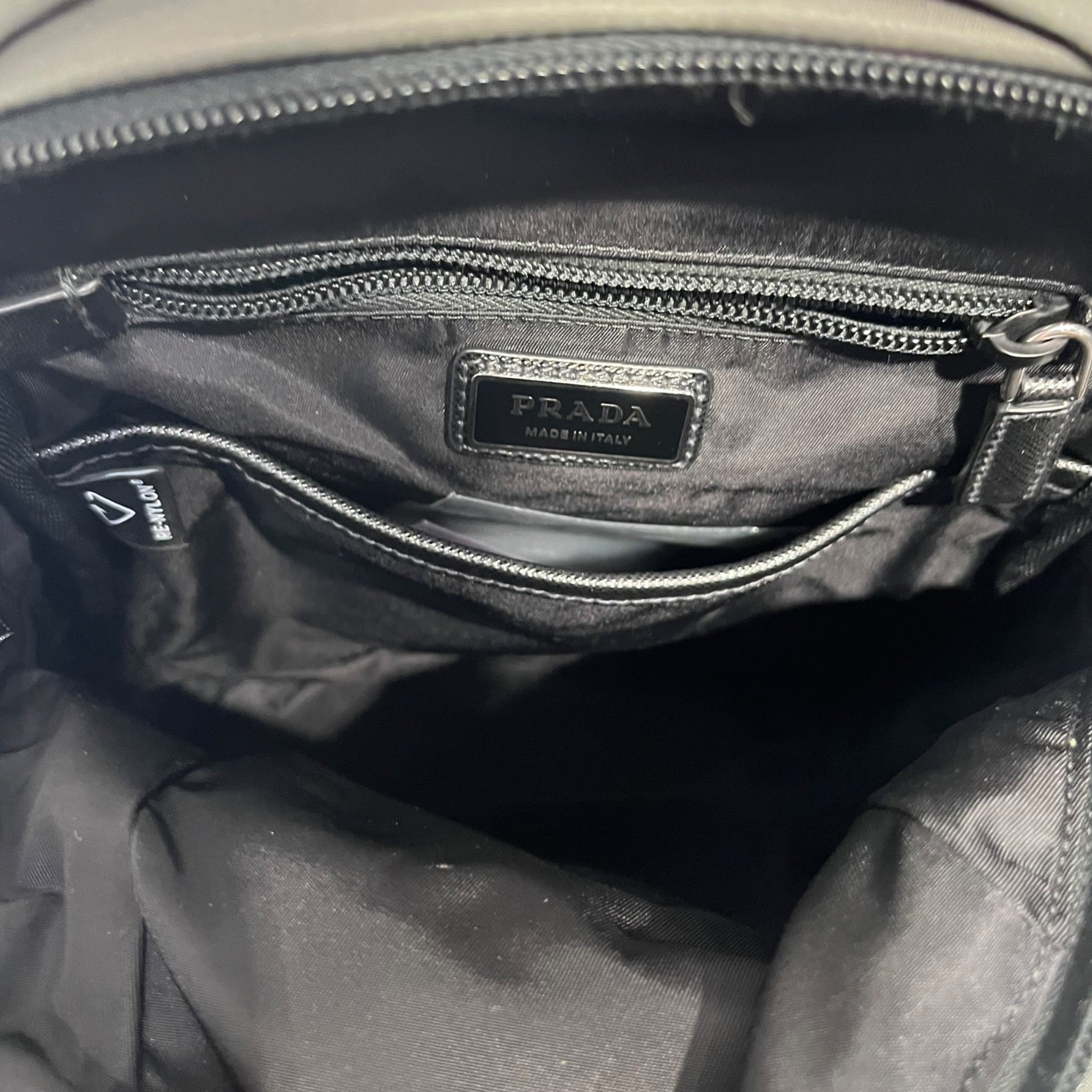 PRADA/Backpack/Nylon/GRY/Re-Nylon and Saffiano Backpack view 3