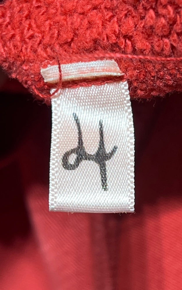 YUREMANE/Sweatshirt/2/Cotton/RED/skyline view 3