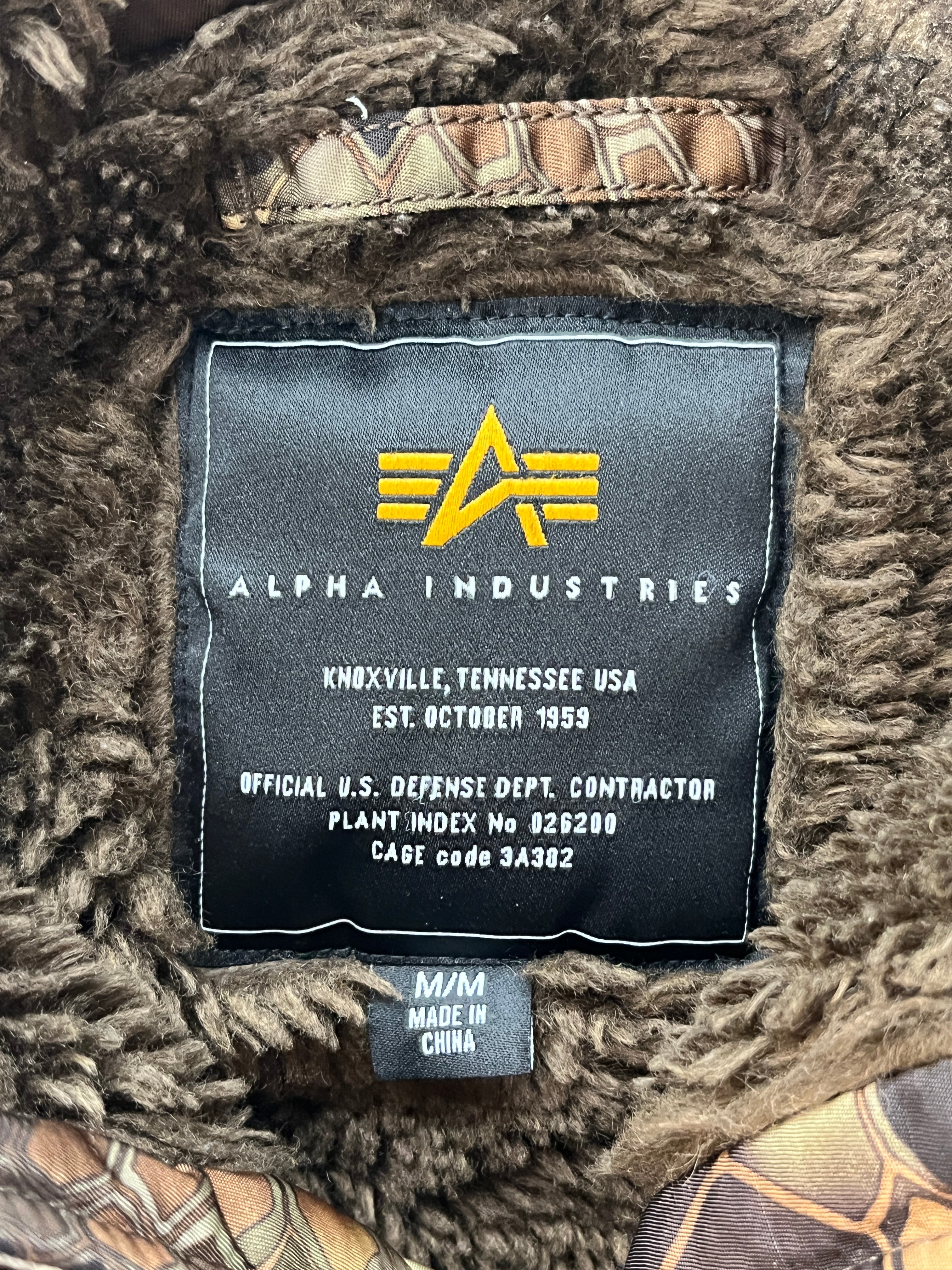 ALPHA INDUSTRIES/STUSSY/Puffer Jkt/M/GRN/Camouflage/ view 3